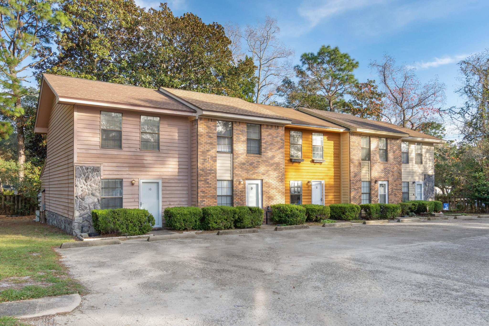 BROWNSVILLE STATION 2 - Residential Lease