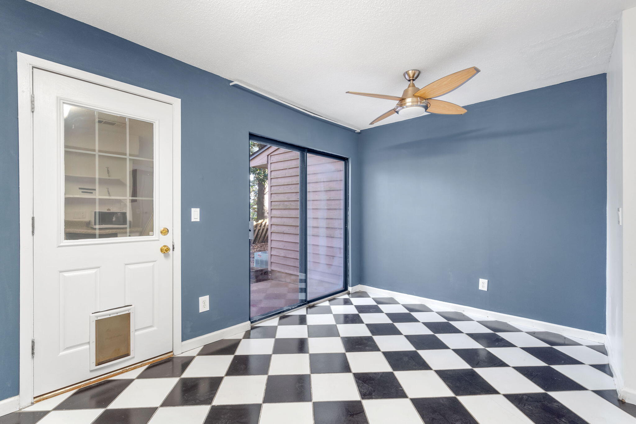 BROWNSVILLE STATION 2 - Residential Lease