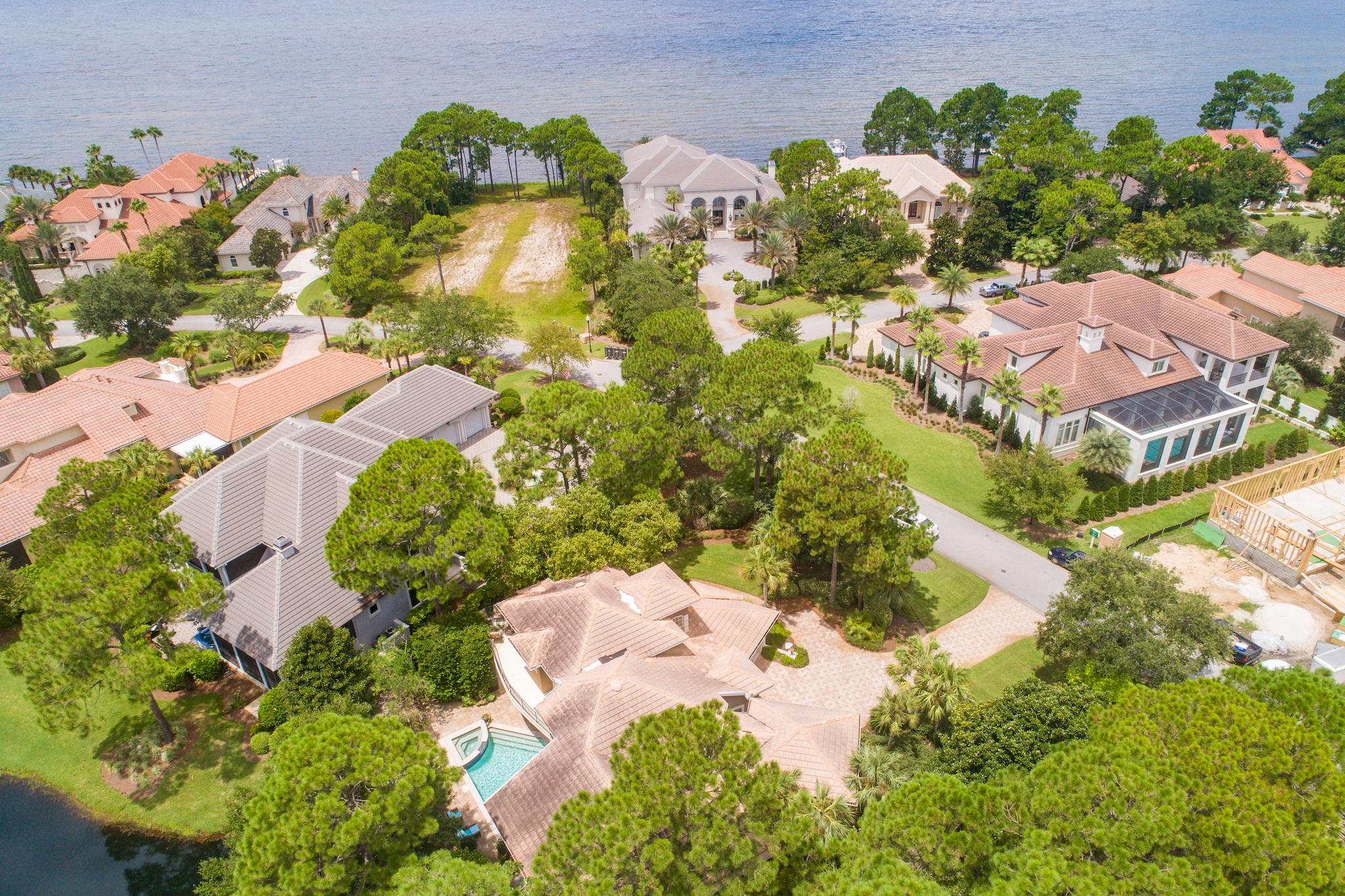 BURNT PINE - Residential