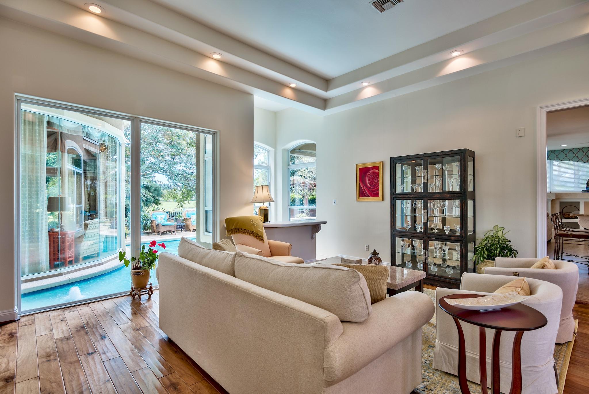 BURNT PINE - Residential
