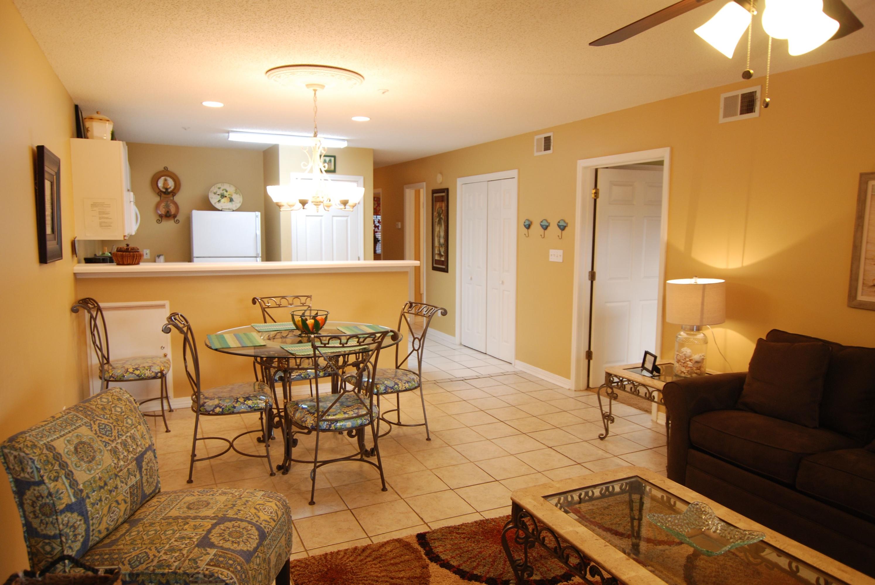 MARAVILLA CONDO 3 - Residential