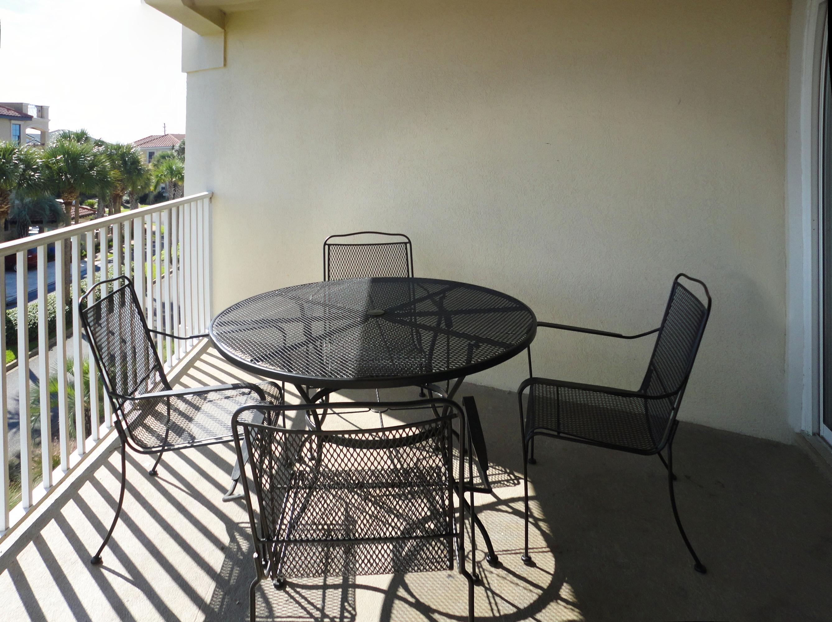 MARAVILLA CONDO 3 - Residential