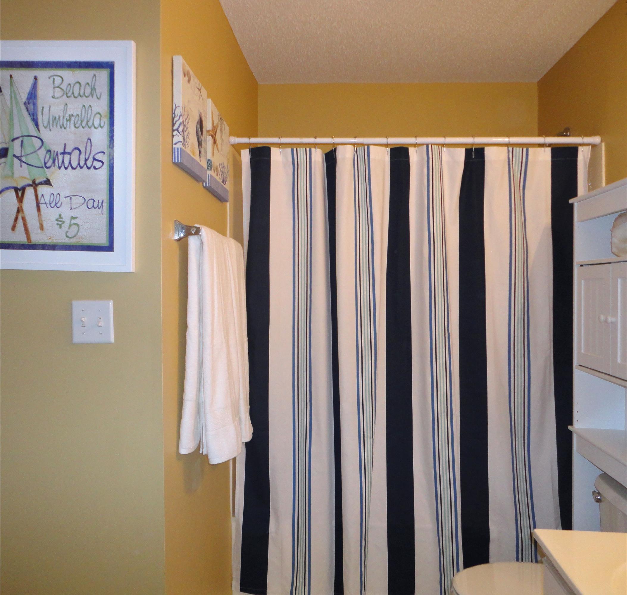 MARAVILLA CONDO 3 - Residential