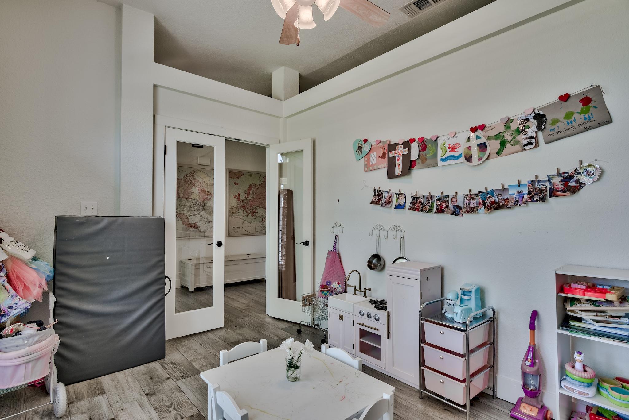 DRIFTWOOD ESTATES - Residential