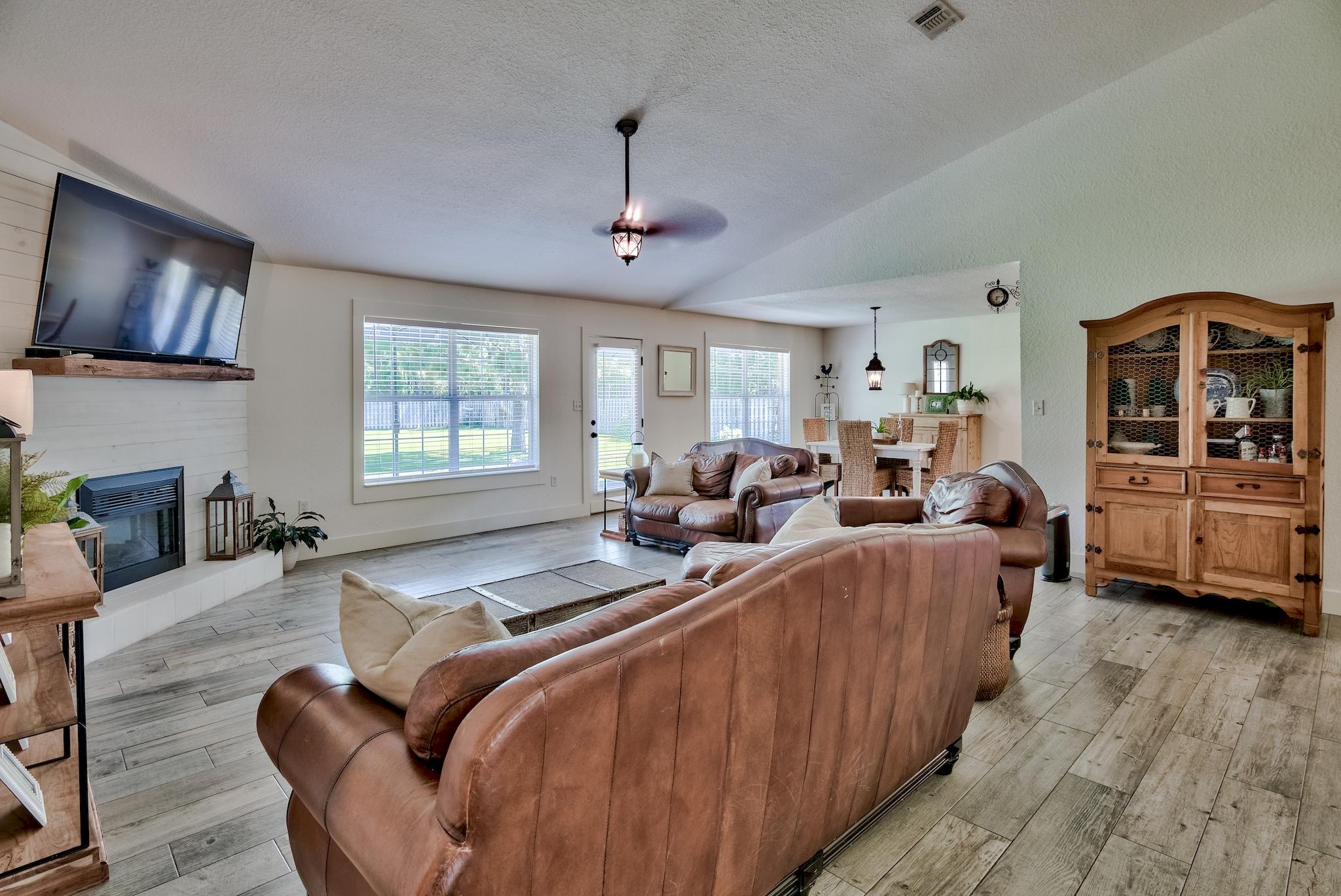 DRIFTWOOD ESTATES - Residential