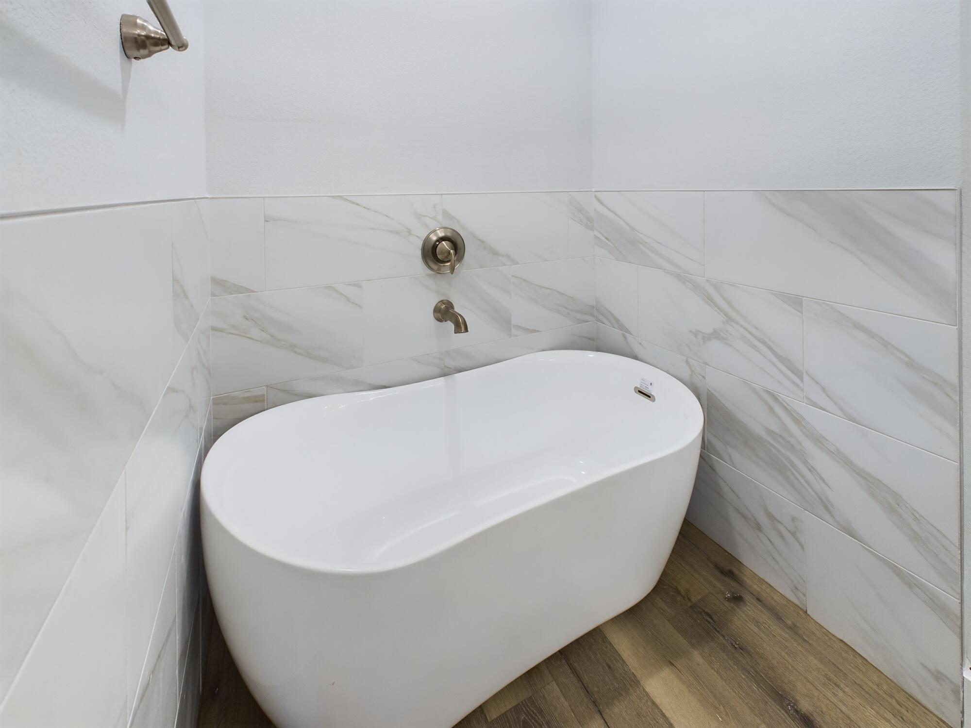 CRAIGIE BRAE S/D LOT 4 BLK B - Residential