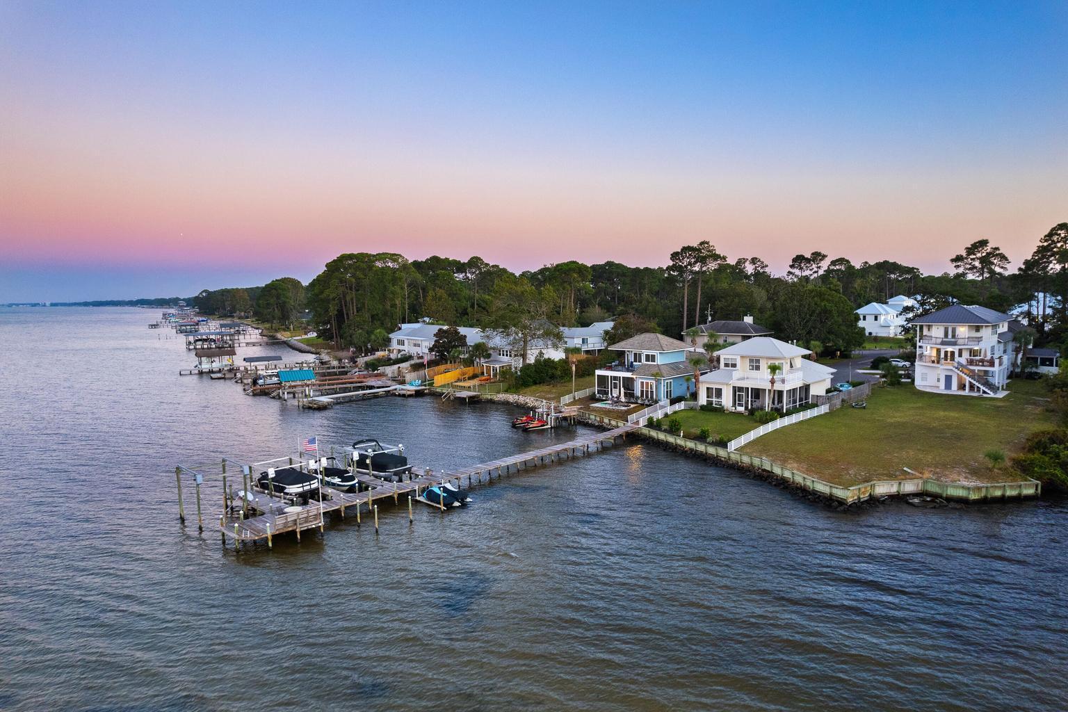 BAYSHORE GARDENS - Residential