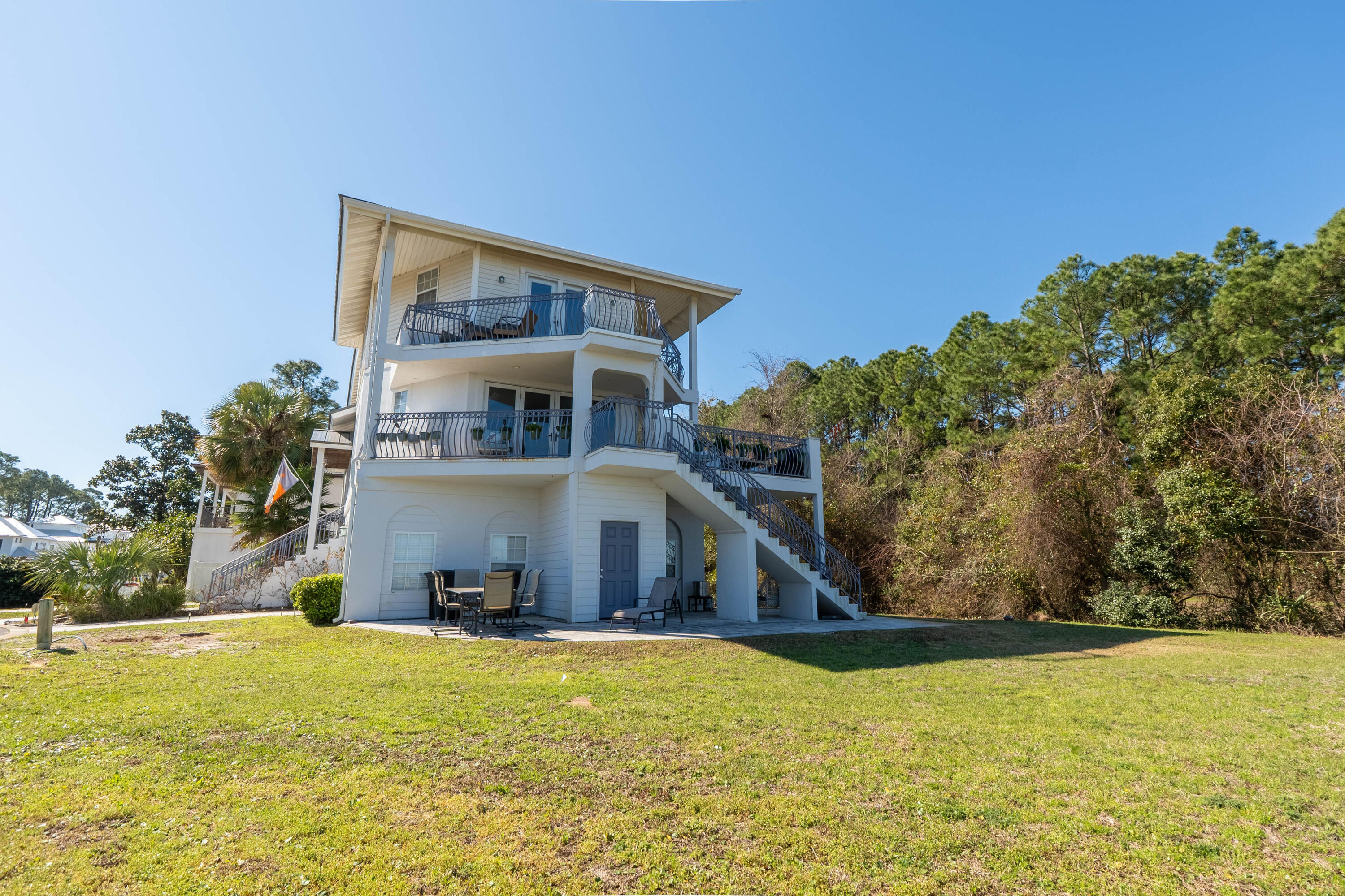 BAYSHORE GARDENS - Residential