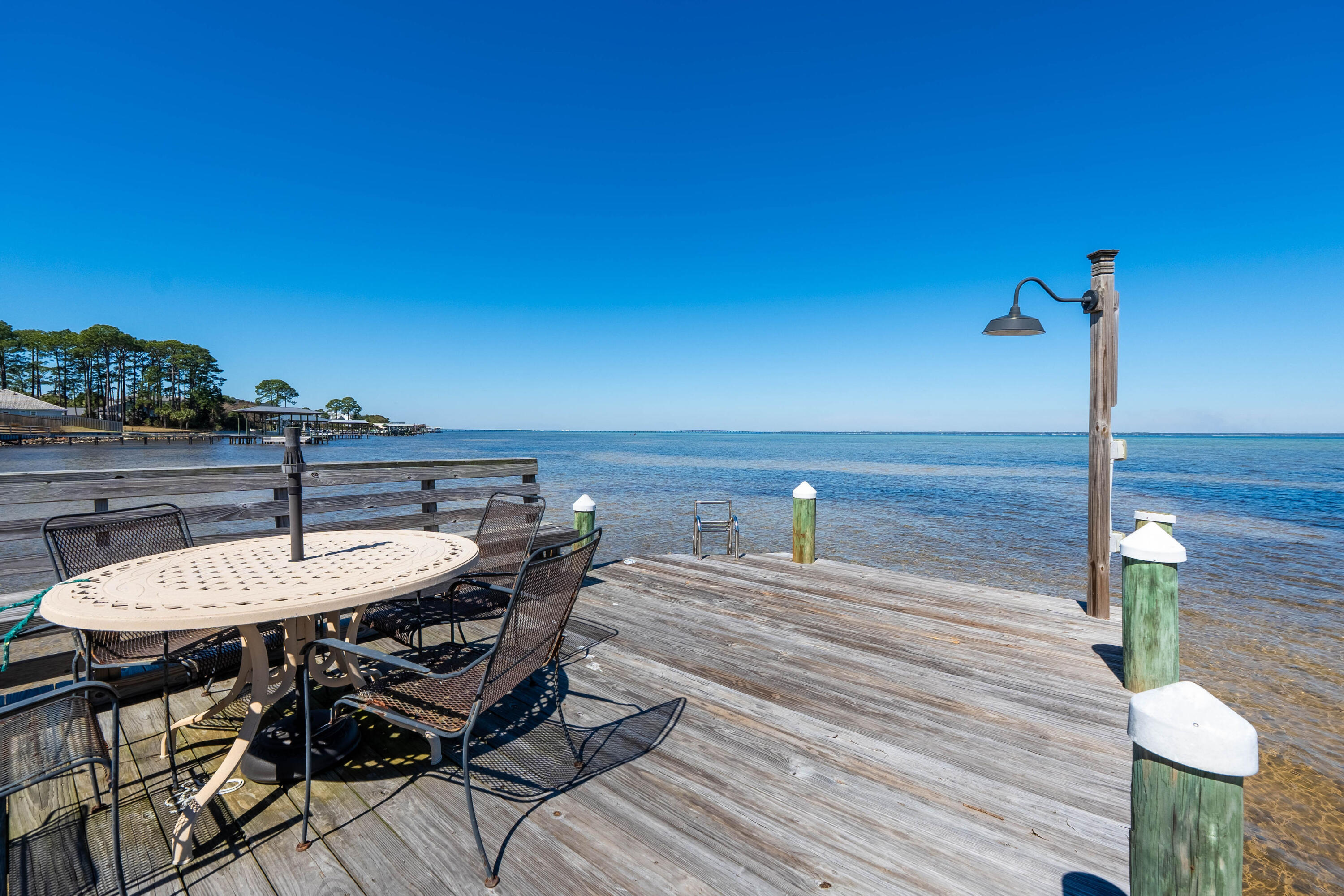 BAYSHORE GARDENS - Residential