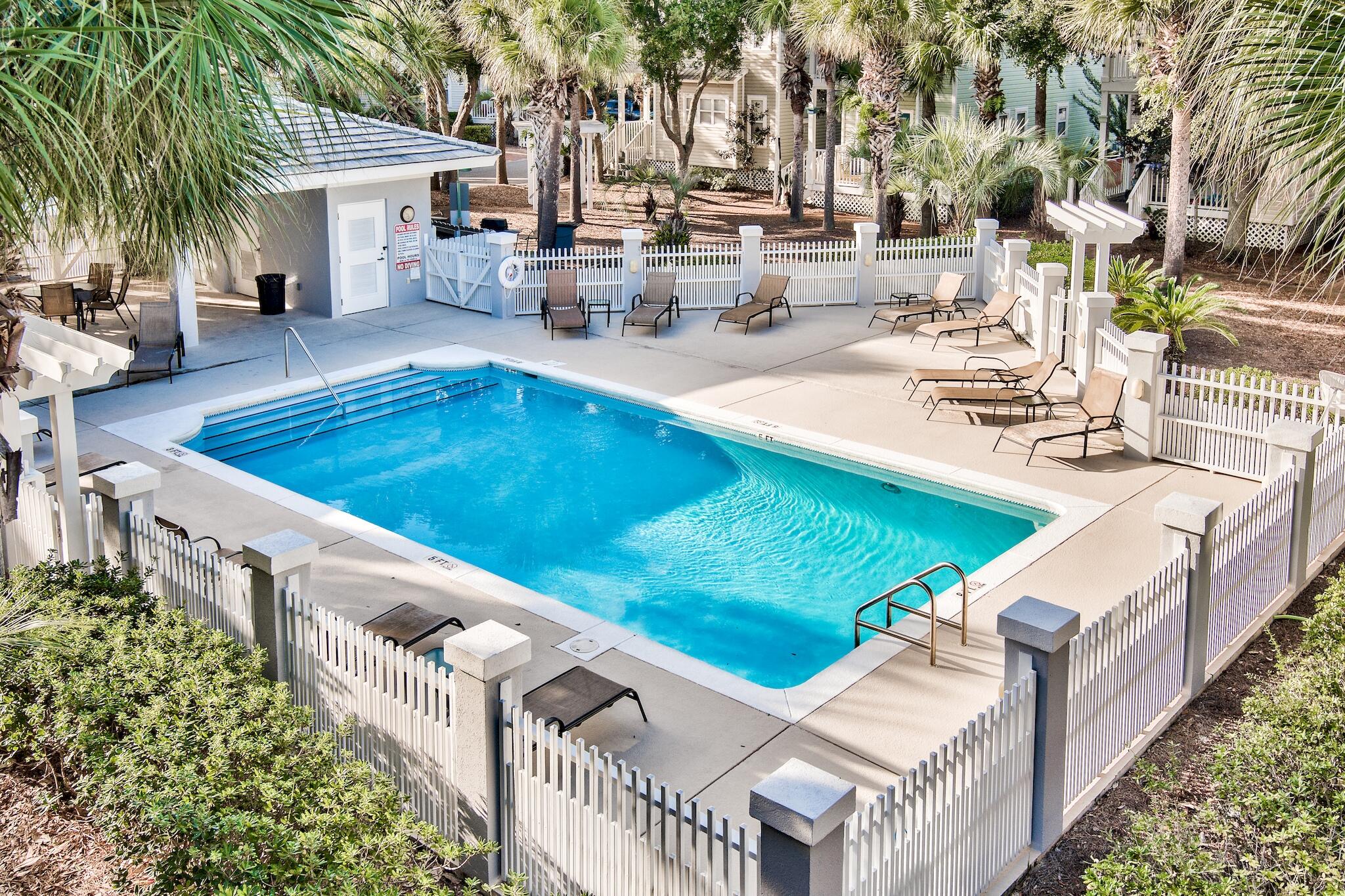 OLD FLORIDA COTTAGES - Residential