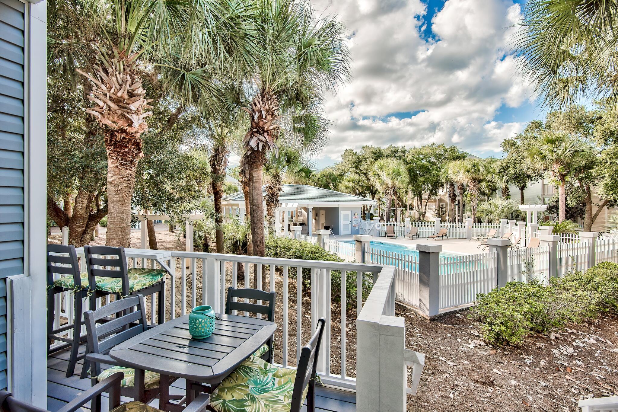 OLD FLORIDA COTTAGES - Residential