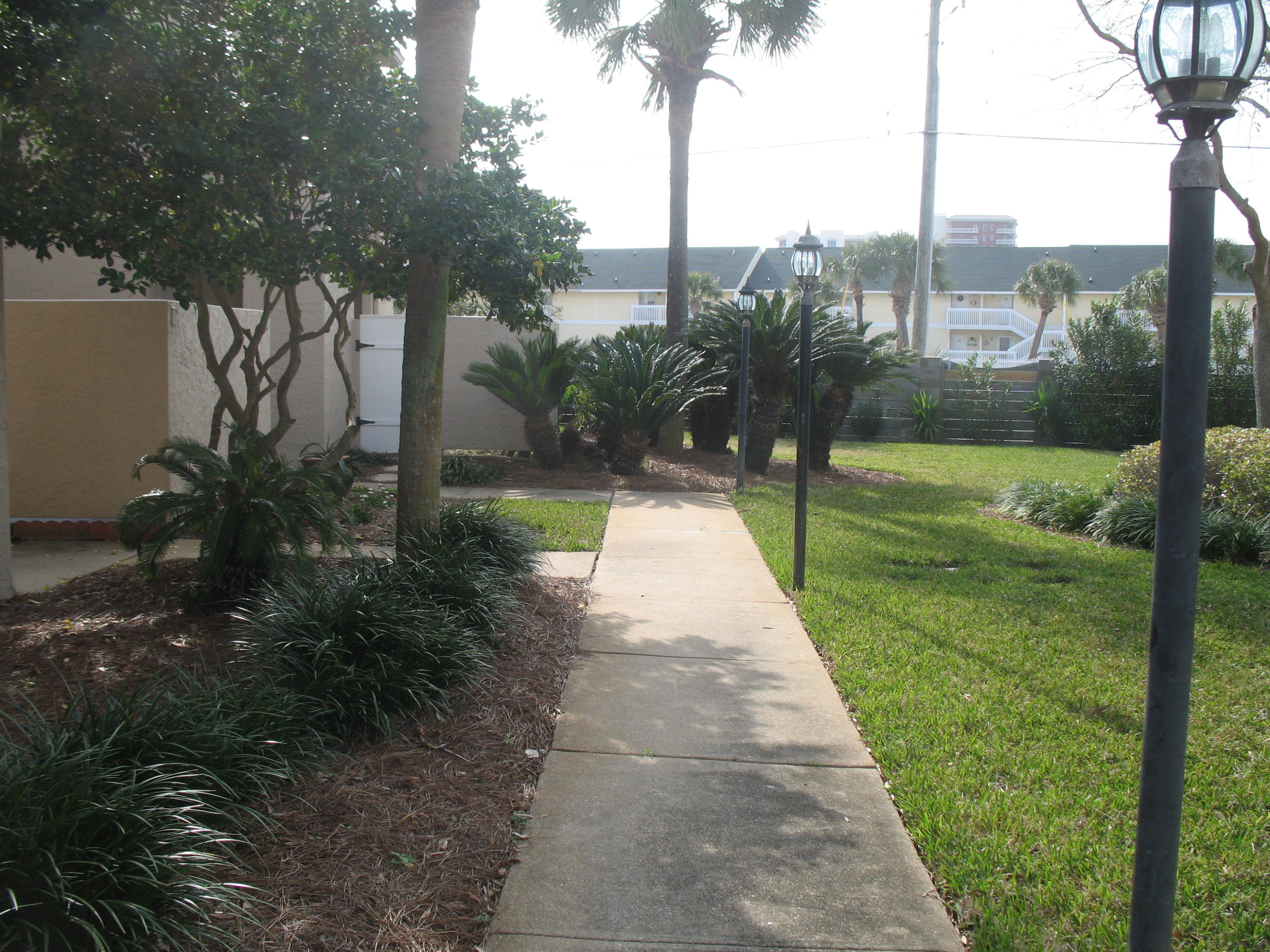 SHORELINE GARDENS T/H - Residential