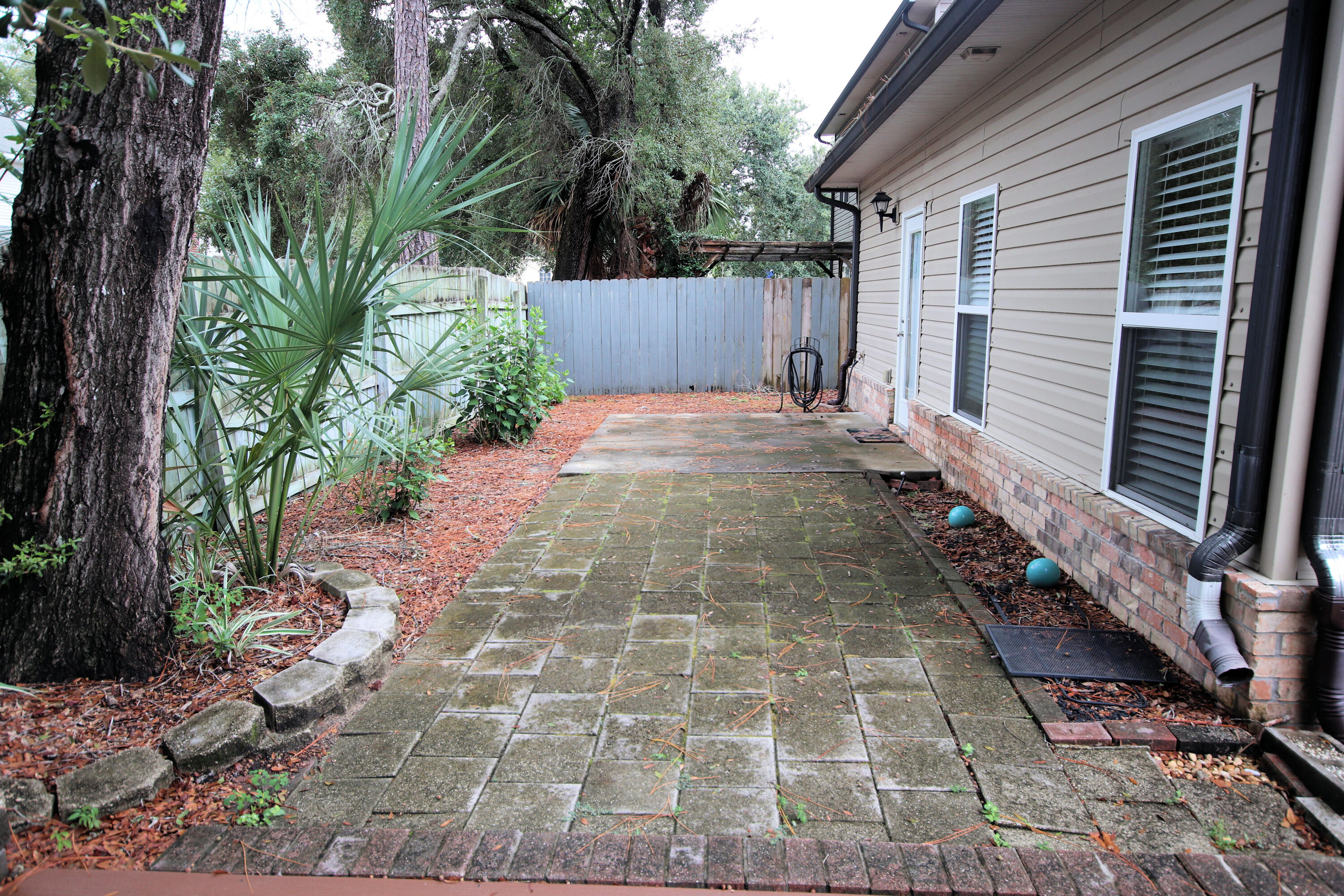 UNRECORDED SUBDIVISION - Residential Lease