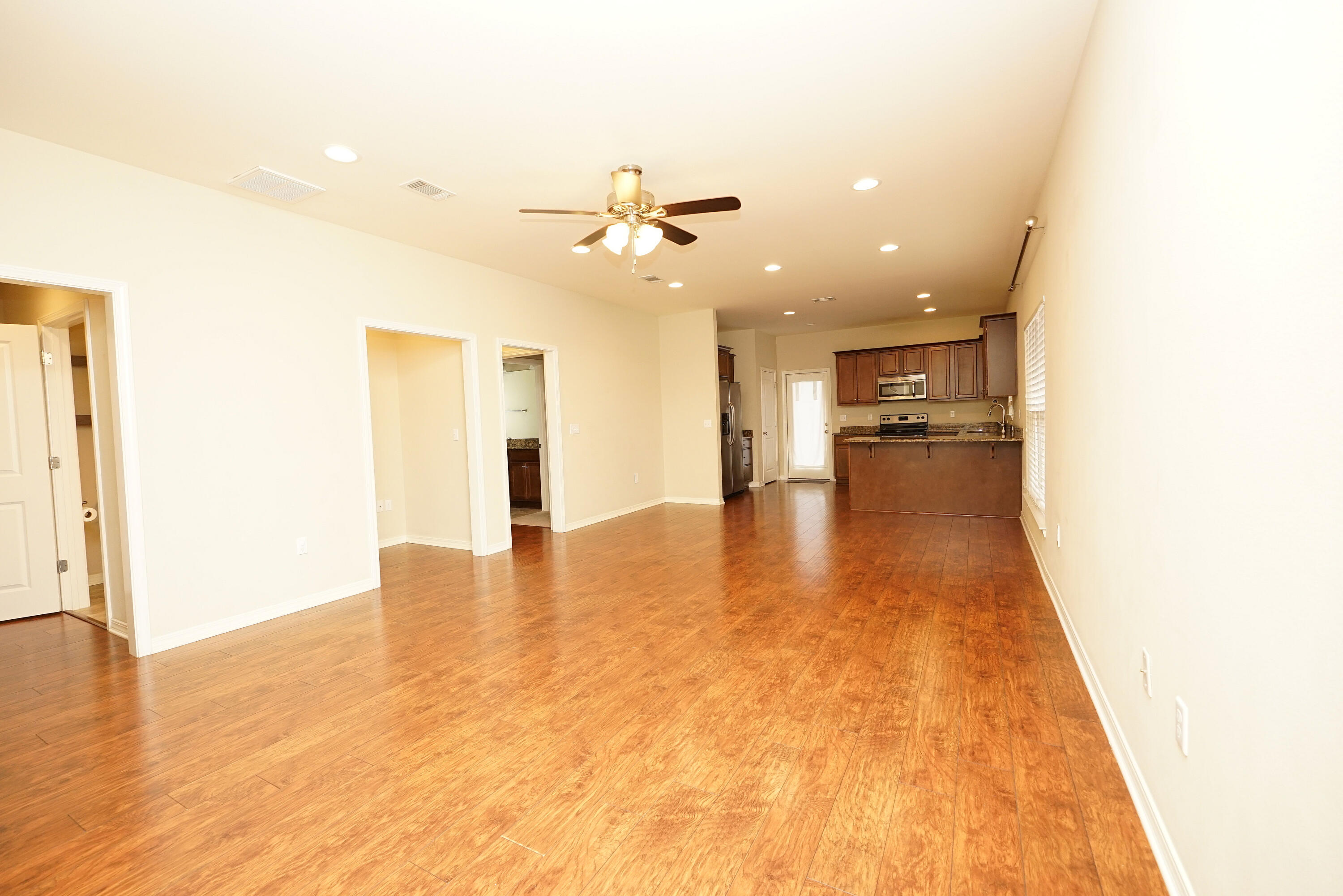 UNRECORDED SUBDIVISION - Residential Lease