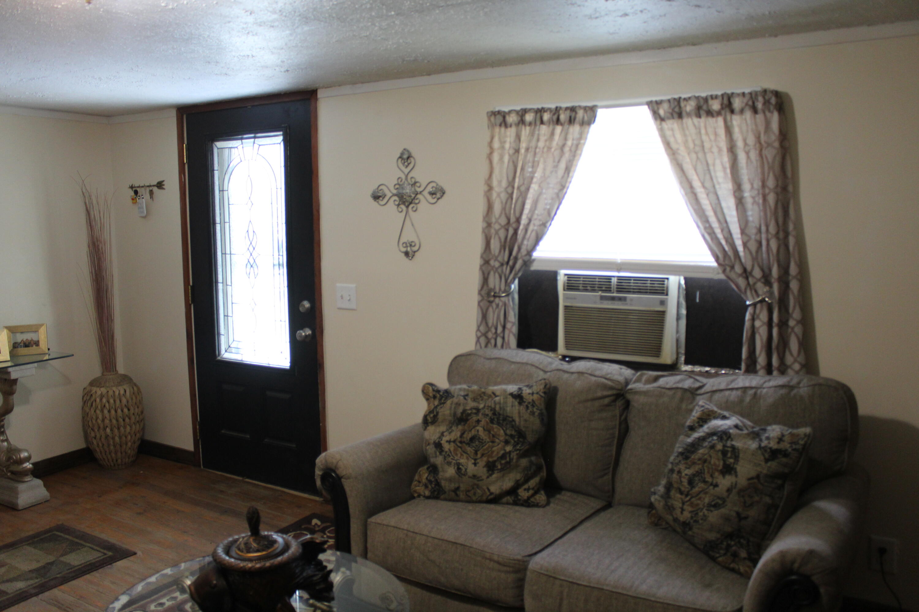 CRESTVIEW - Residential