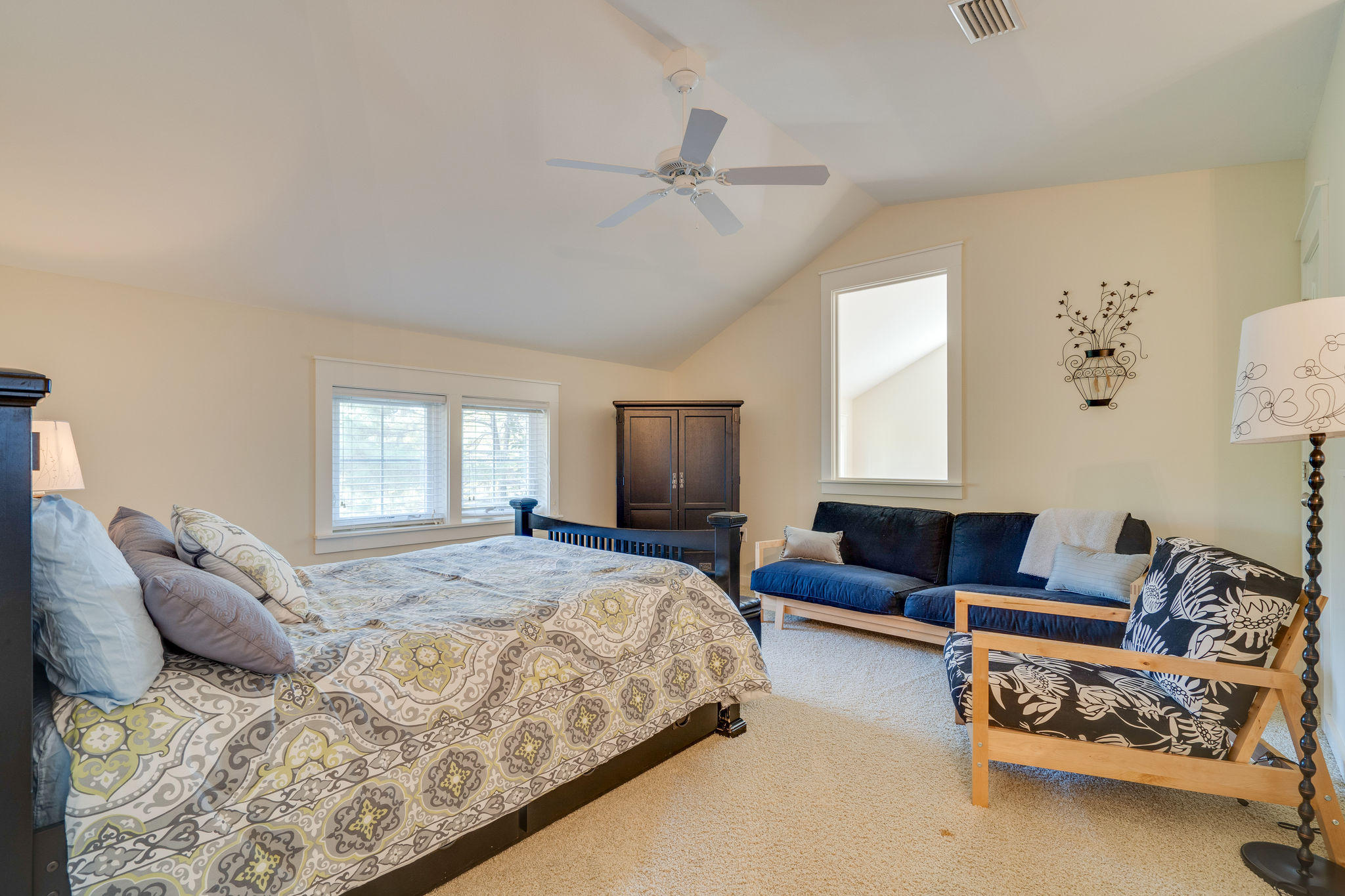 LAUREL GROVE - Residential