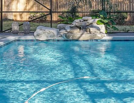 COUNTRY CLUB ESTATES - Residential