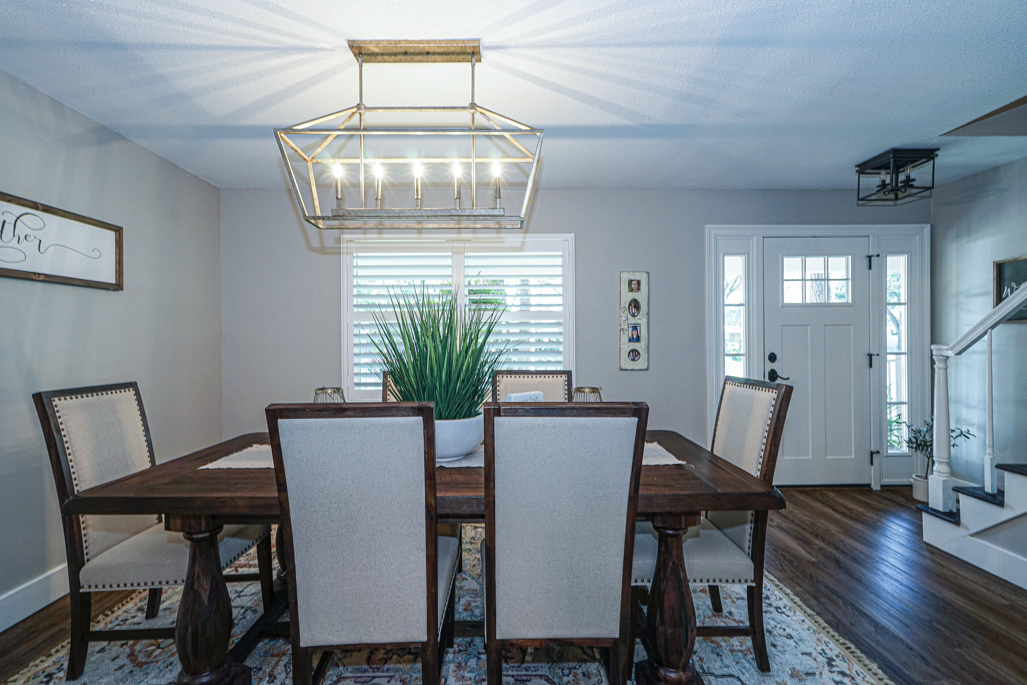 COUNTRY CLUB ESTATES - Residential