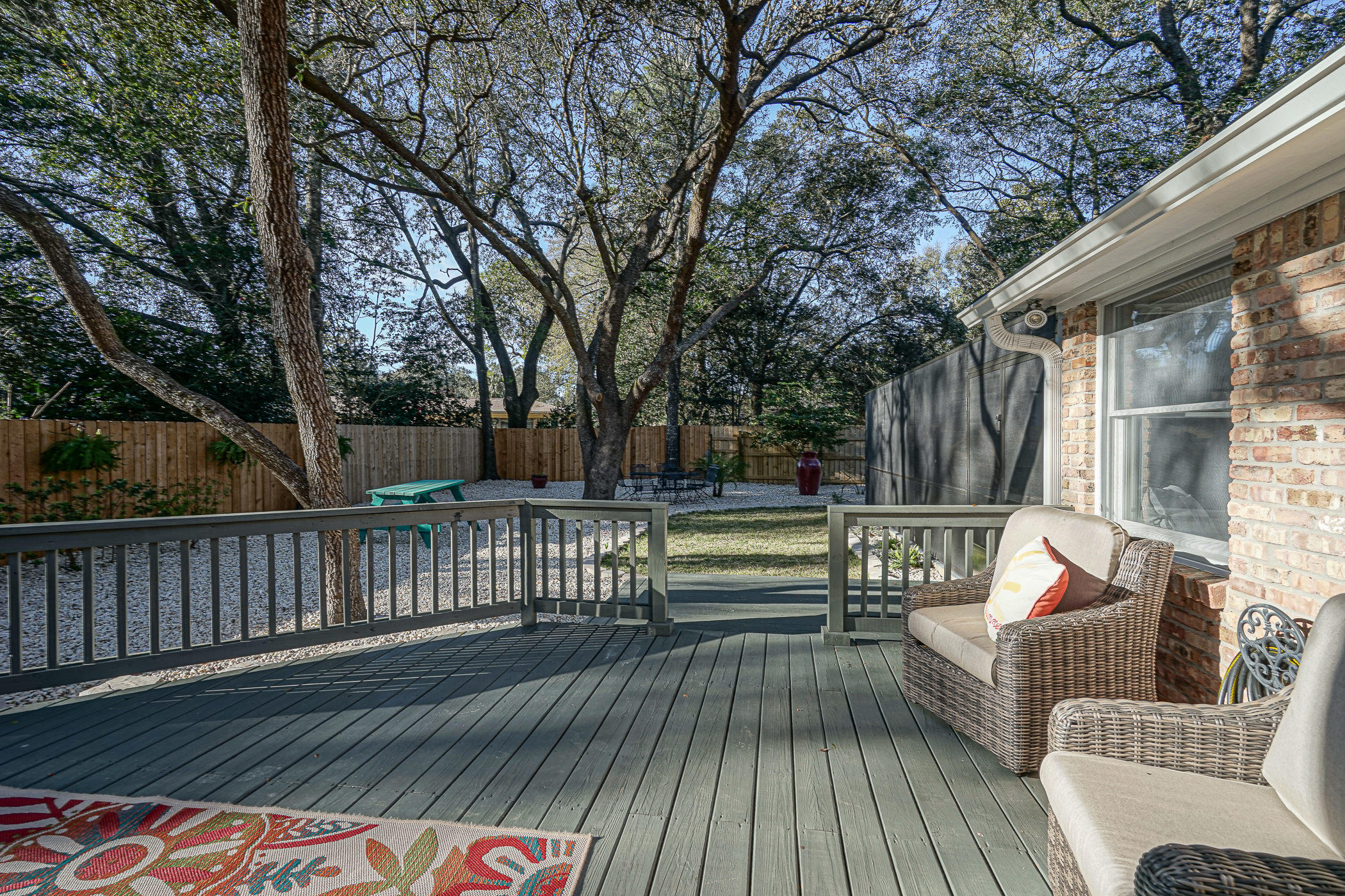 COUNTRY CLUB ESTATES - Residential