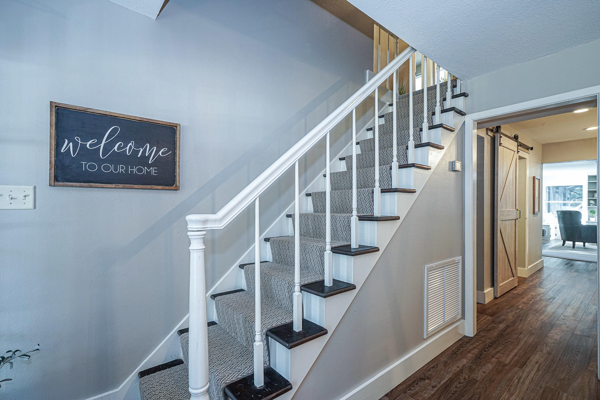 COUNTRY CLUB ESTATES - Residential