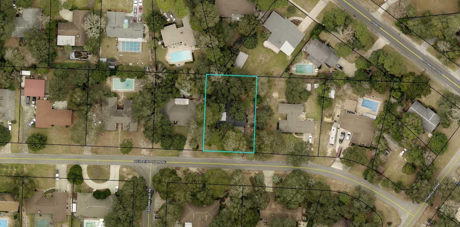 COUNTRY CLUB ESTATES - Residential