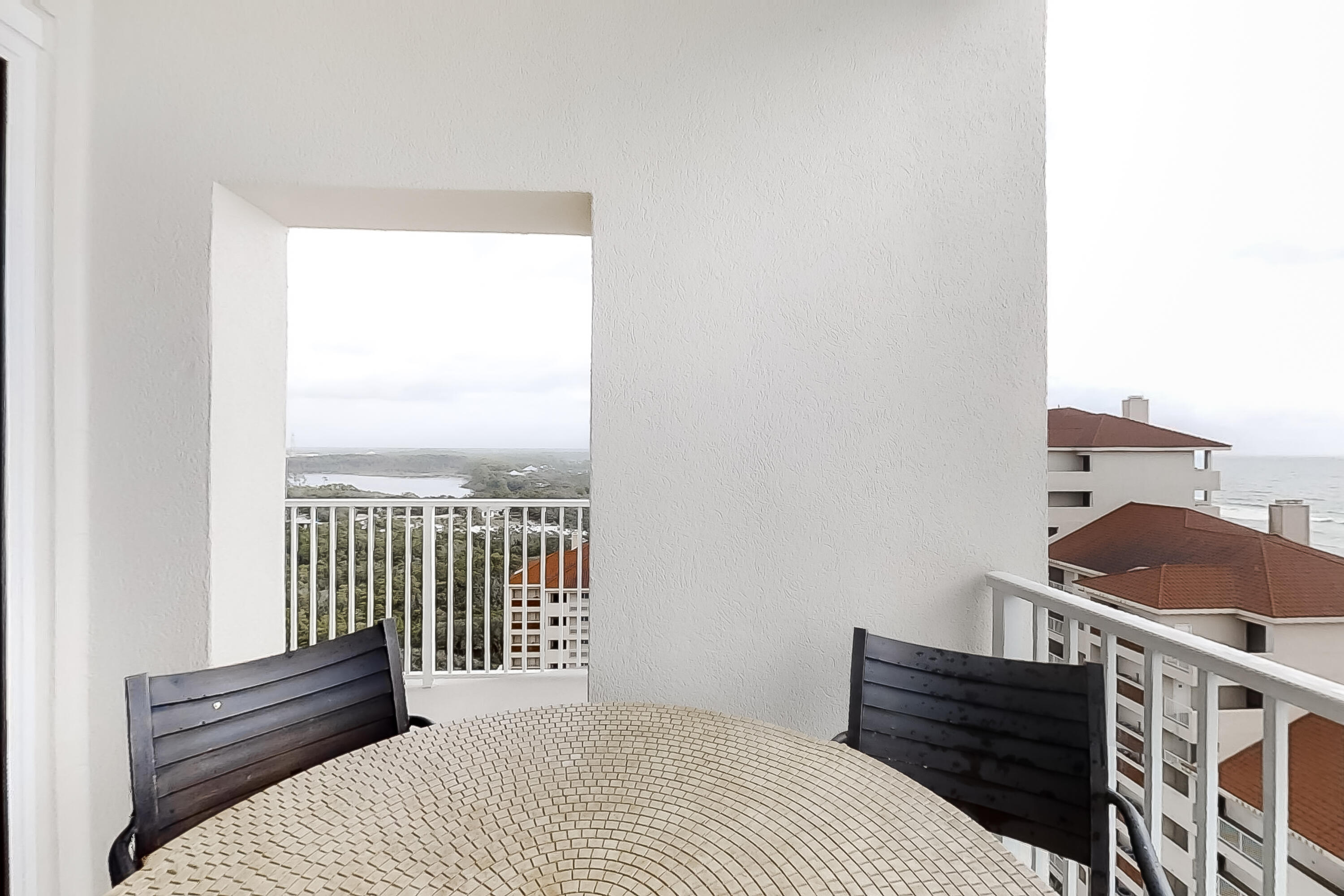 TIDES AT TOPS'L - Residential