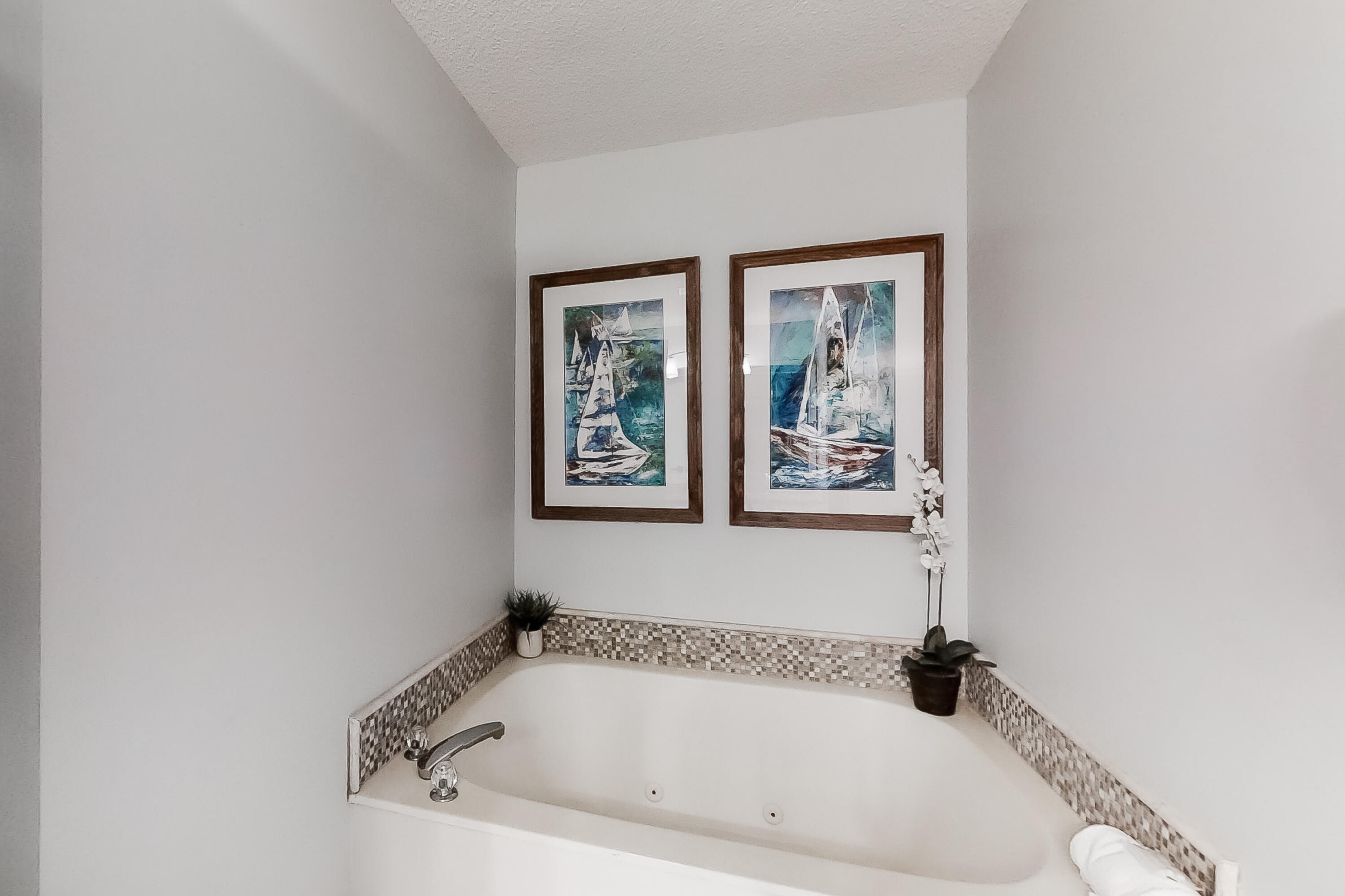 TIDES AT TOPS'L - Residential