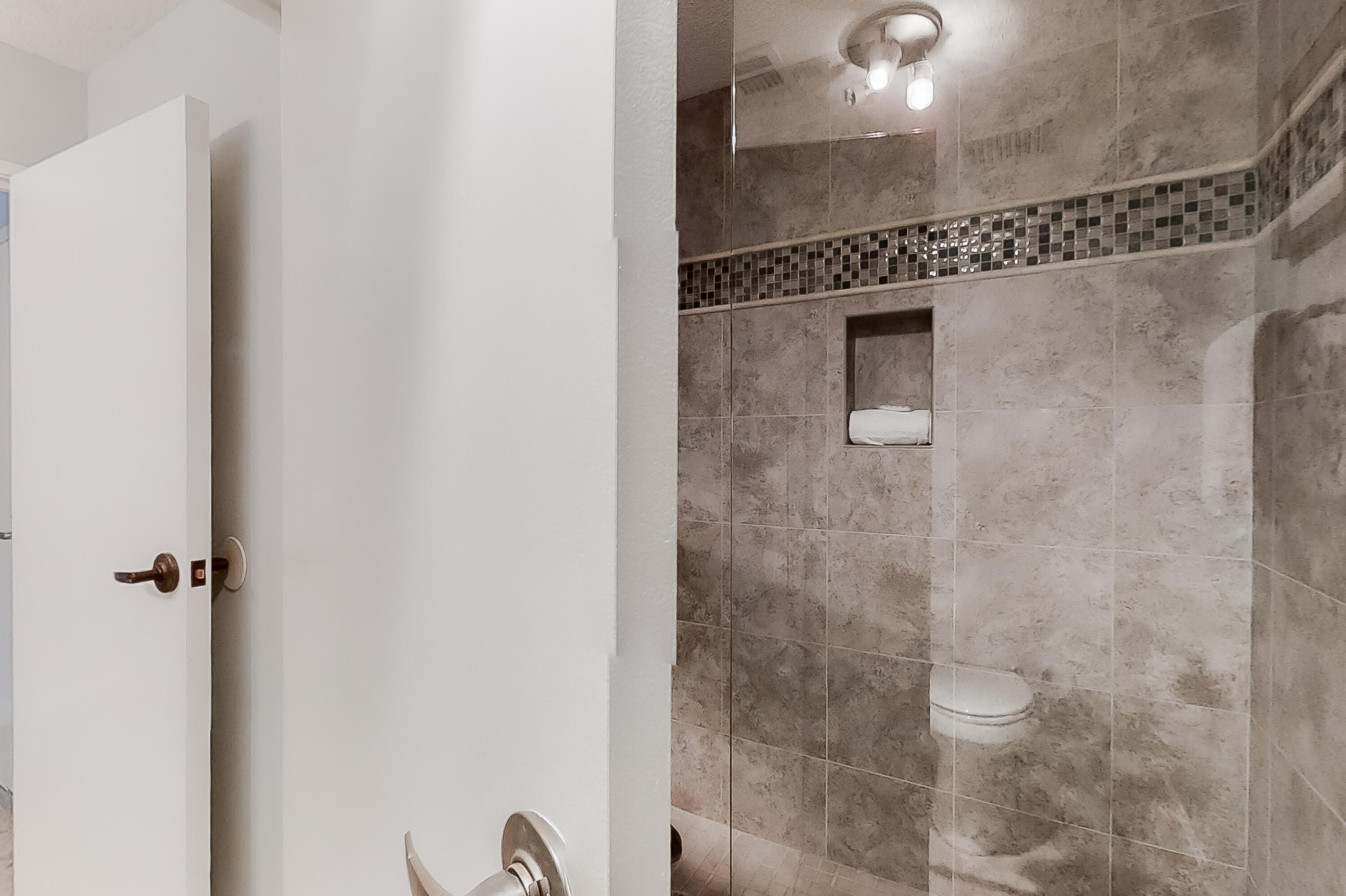 TIDES AT TOPS'L - Residential