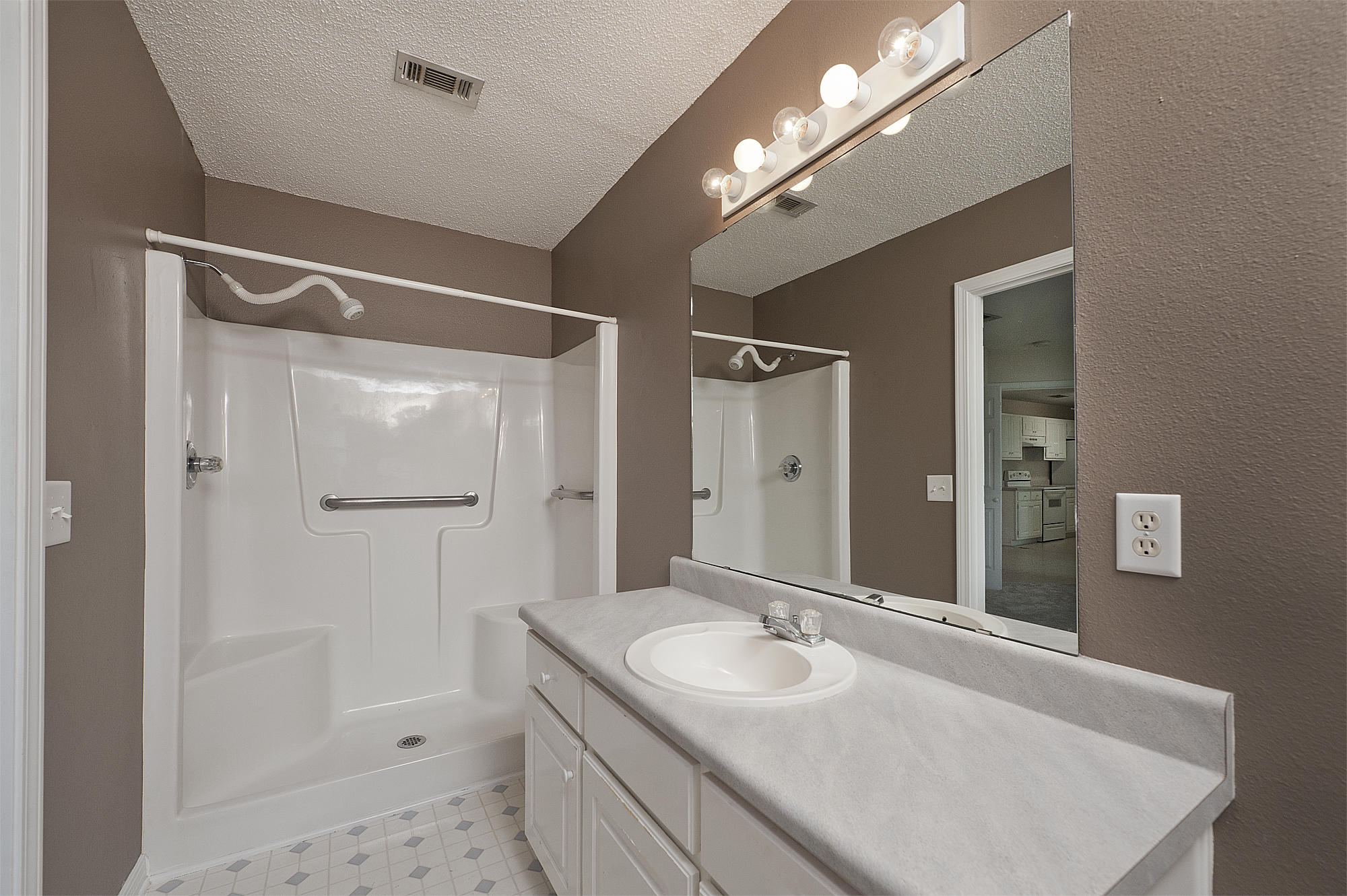 VICTORIA PARK - Residential