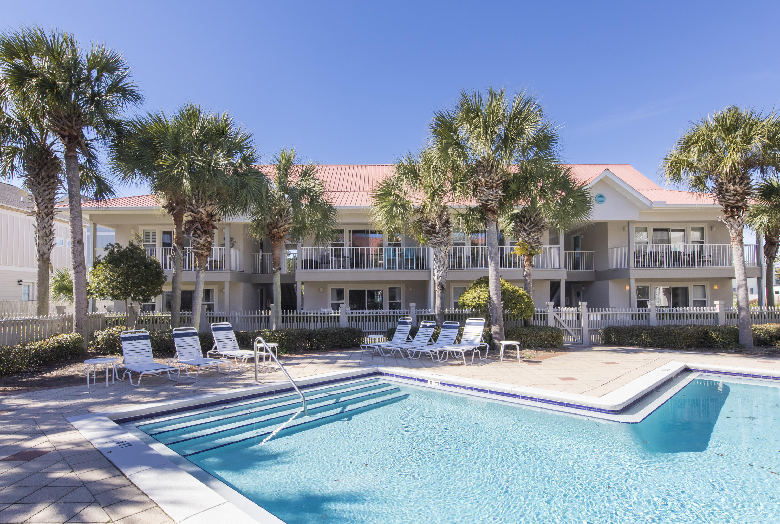 ROLLIN TIDE VILLAS - Residential