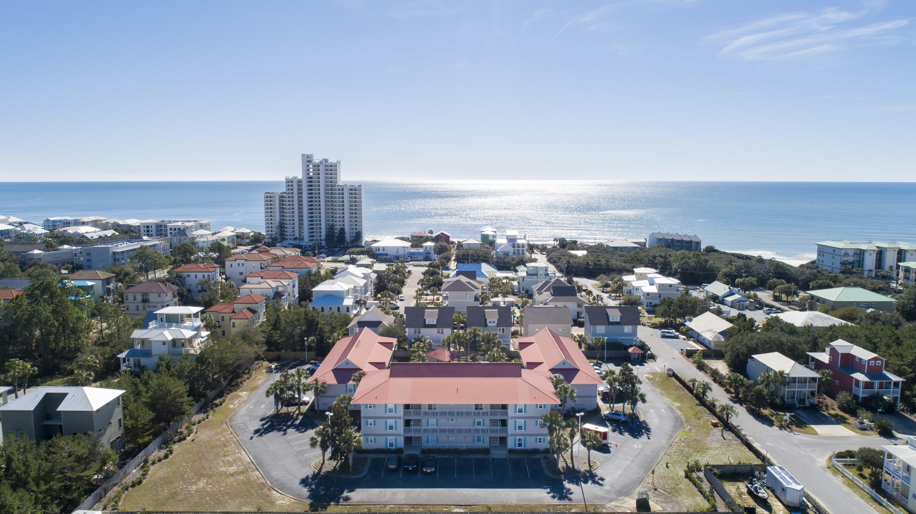 ROLLIN TIDE VILLAS - Residential