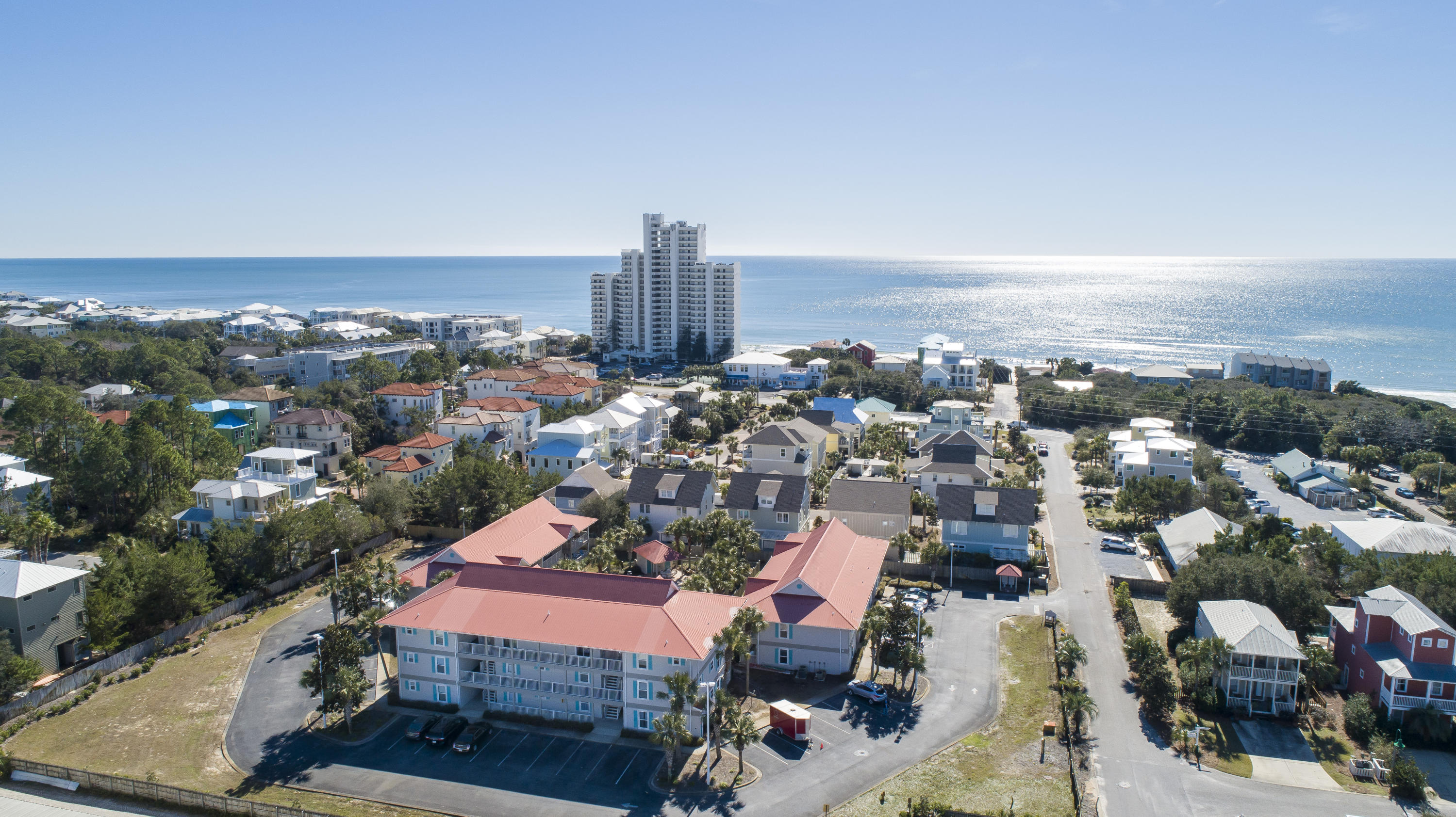 ROLLIN TIDE VILLAS - Residential