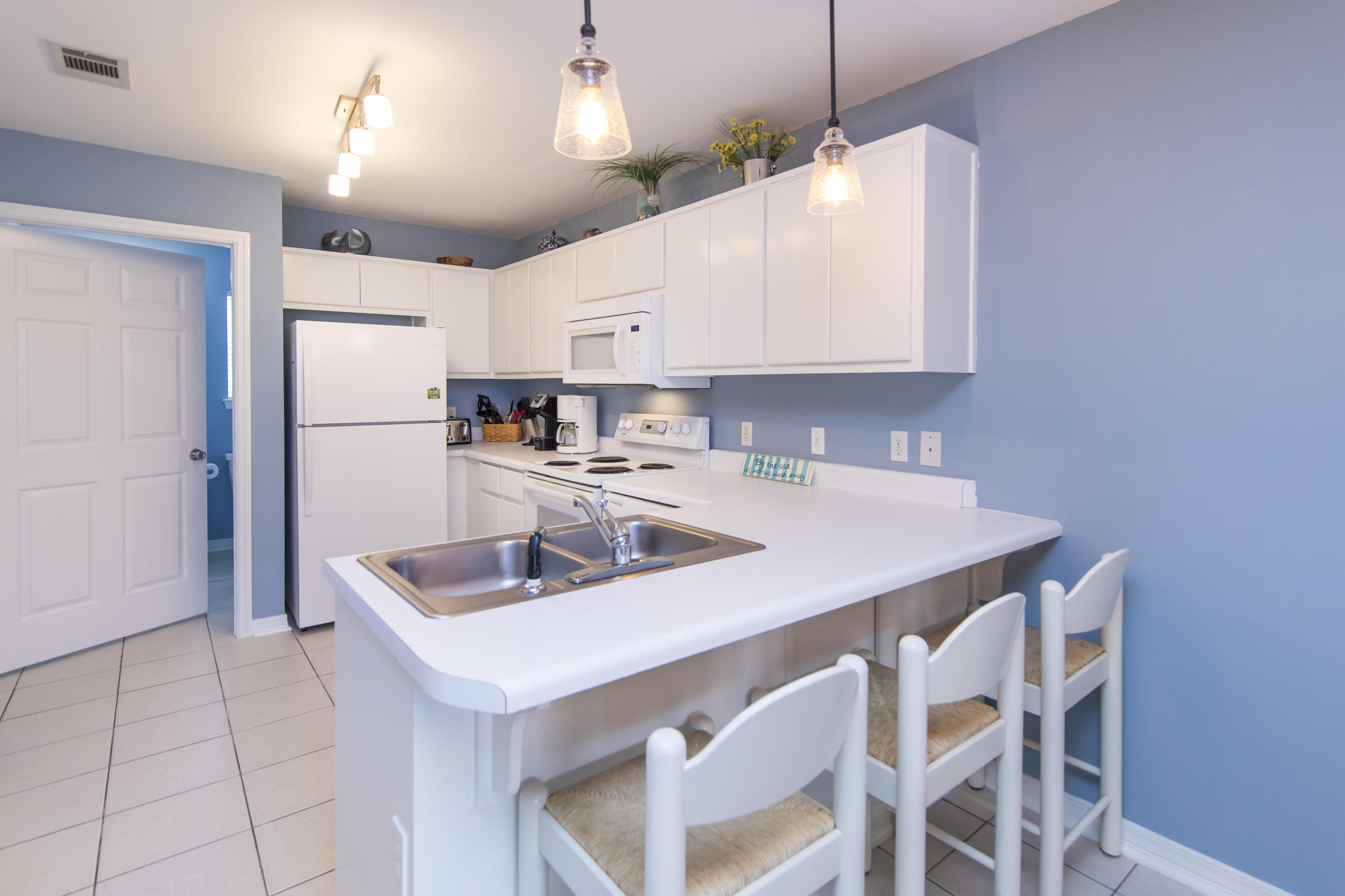 ROLLIN TIDE VILLAS - Residential