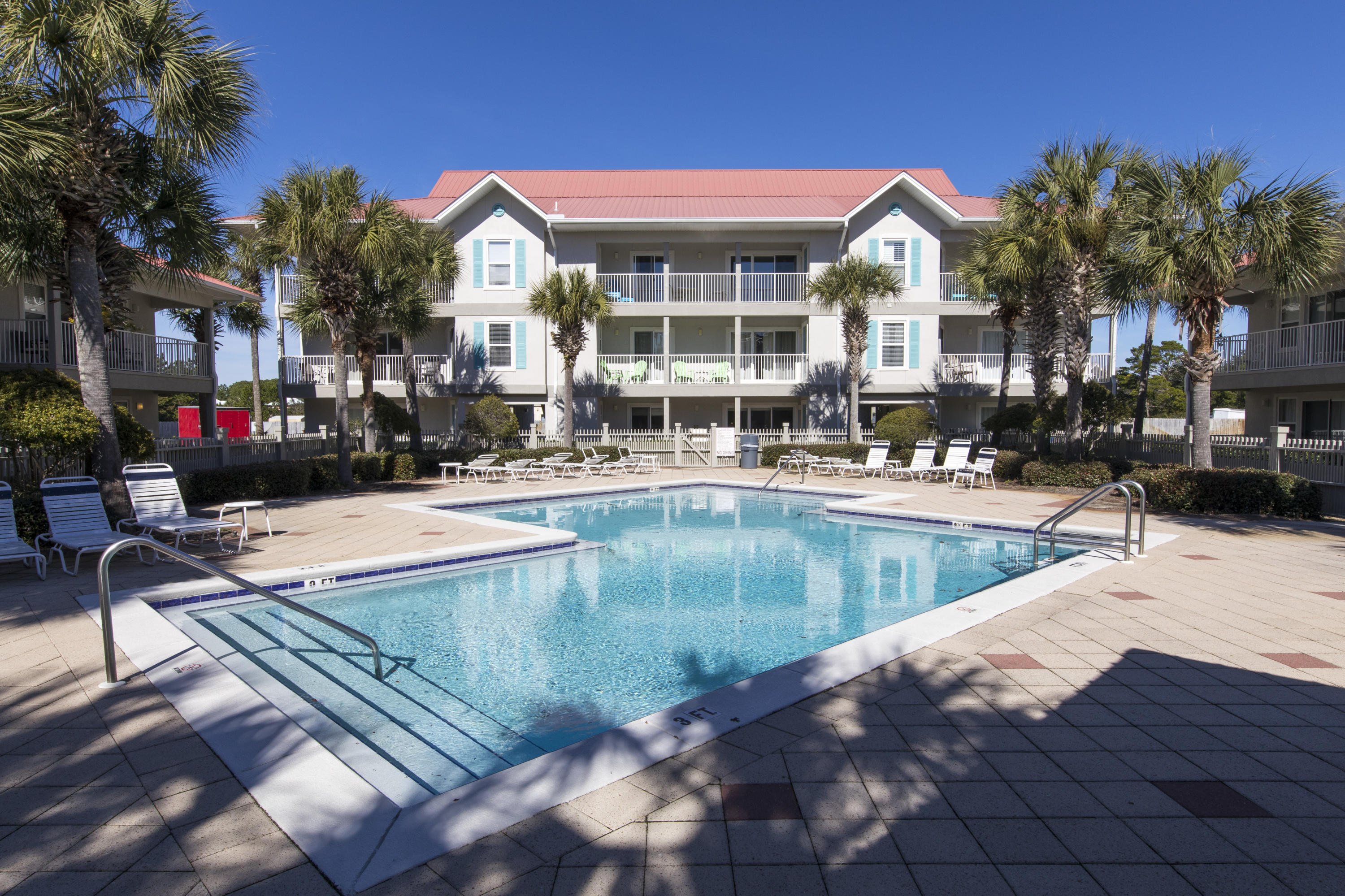 ROLLIN TIDE VILLAS - Residential