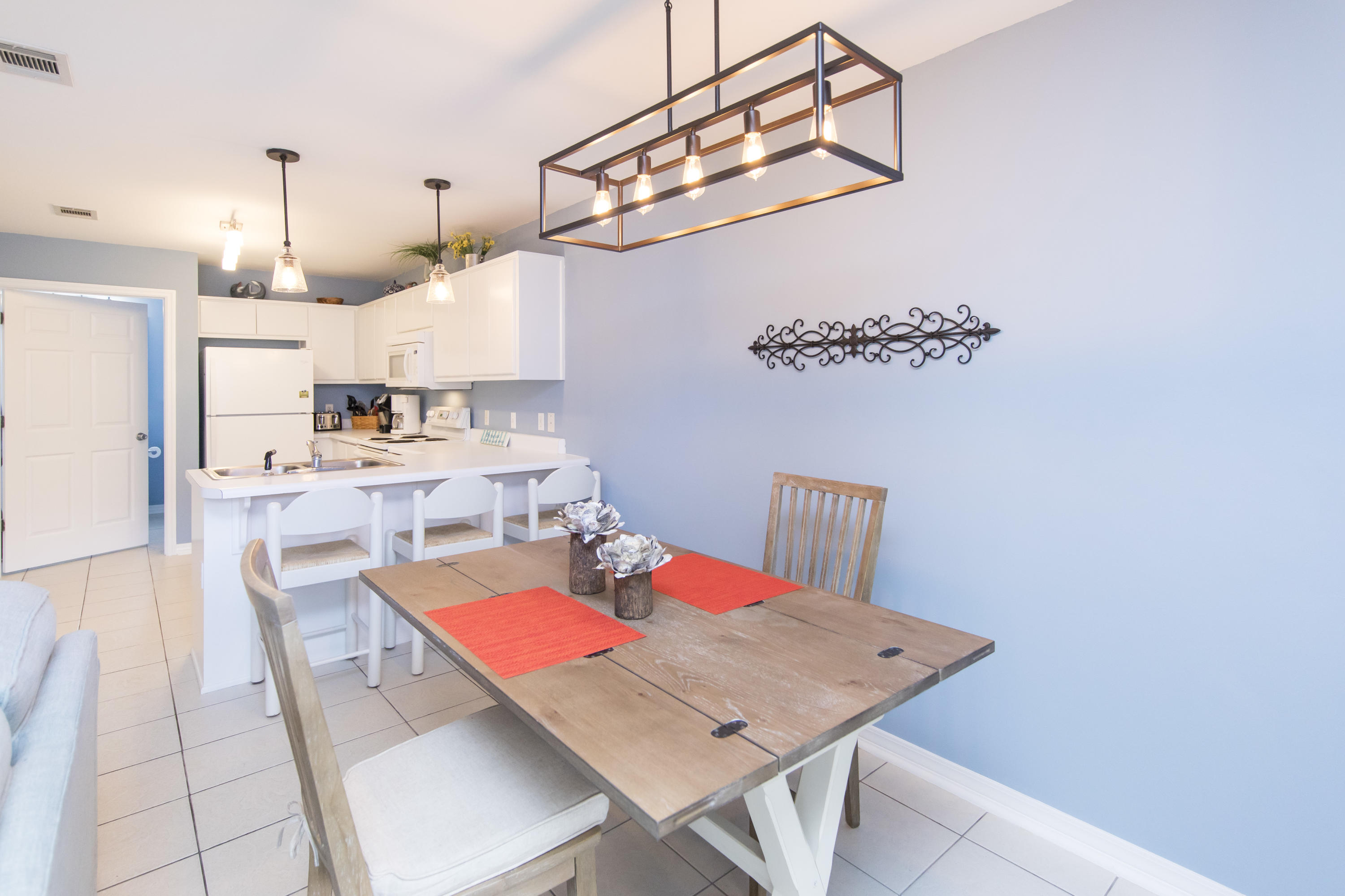 ROLLIN TIDE VILLAS - Residential