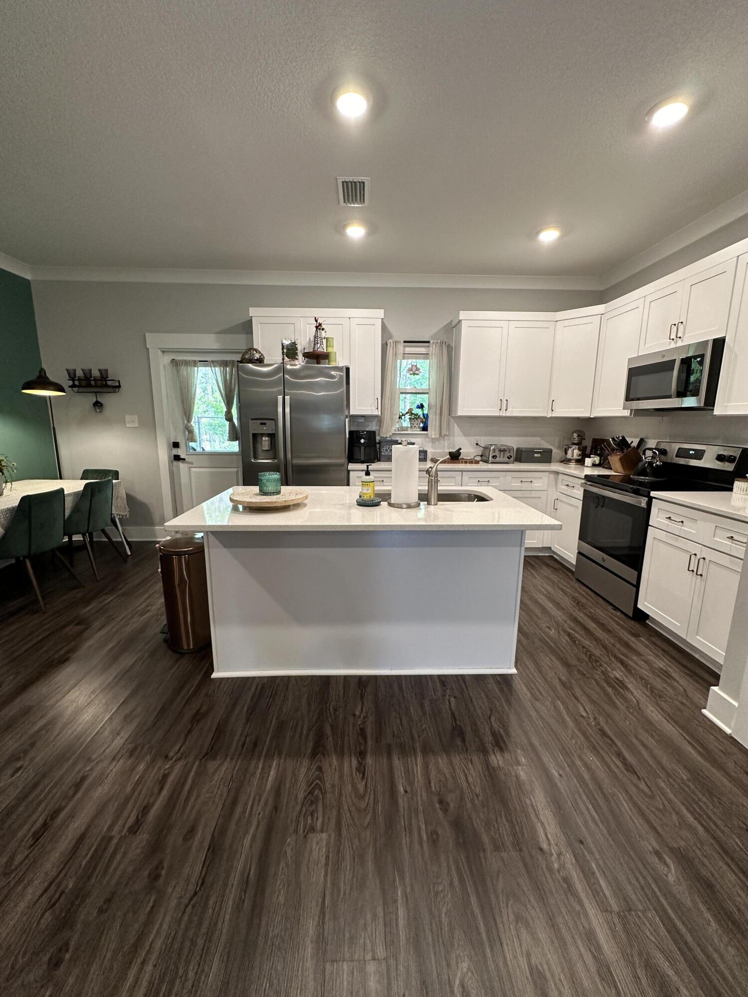 VERANDAS AT FREEPORT - Residential