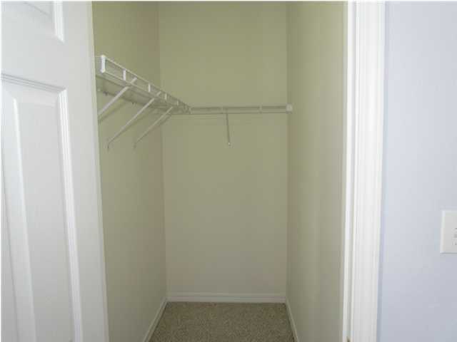 THE OAKS AT NICEVILLE PH II - Residential Lease