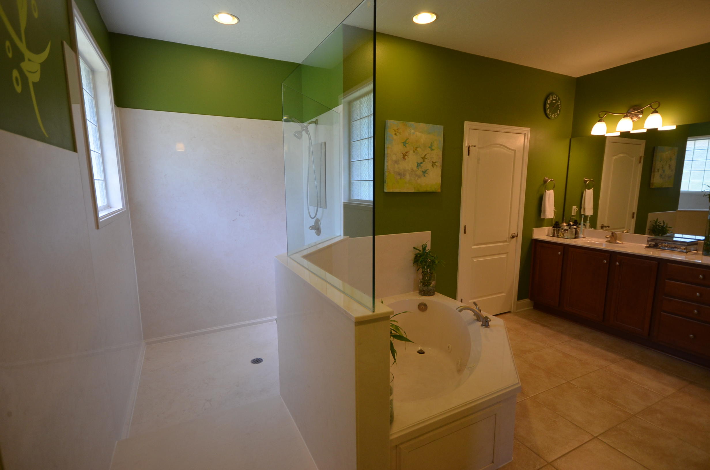 TRAILWOOD ESTATES - Residential