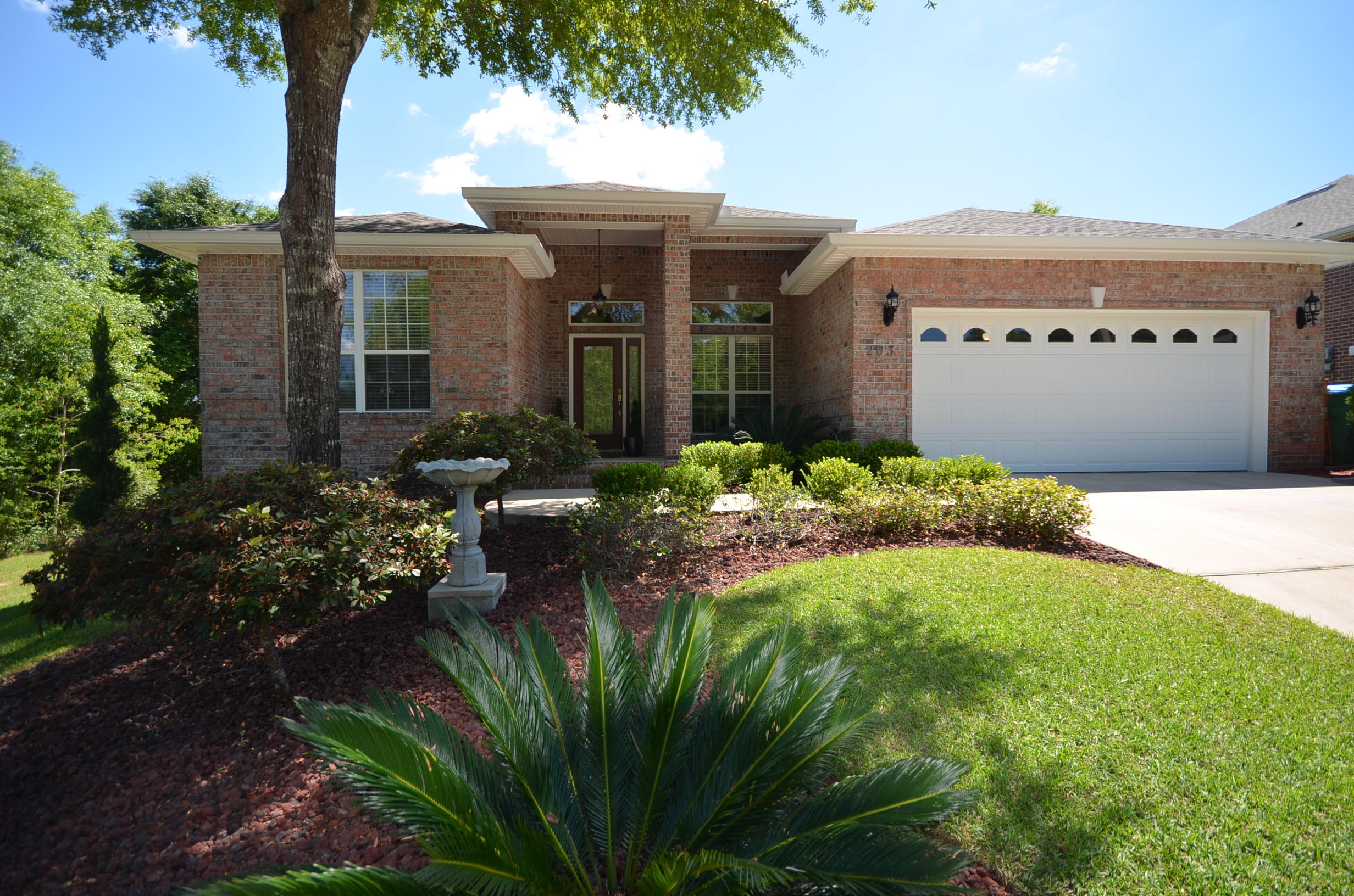 TRAILWOOD ESTATES - Residential