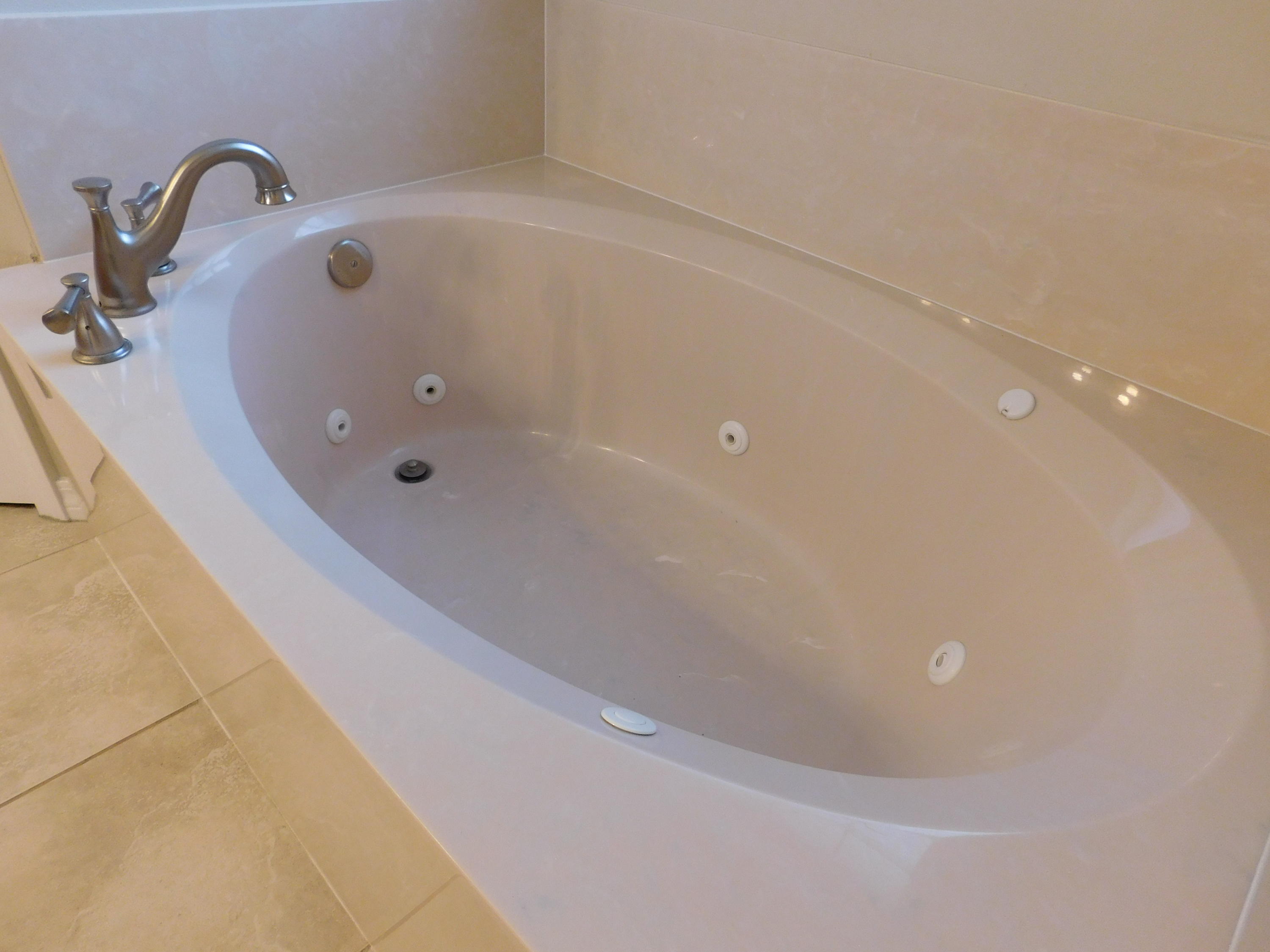 CEDAR LAKE - Residential