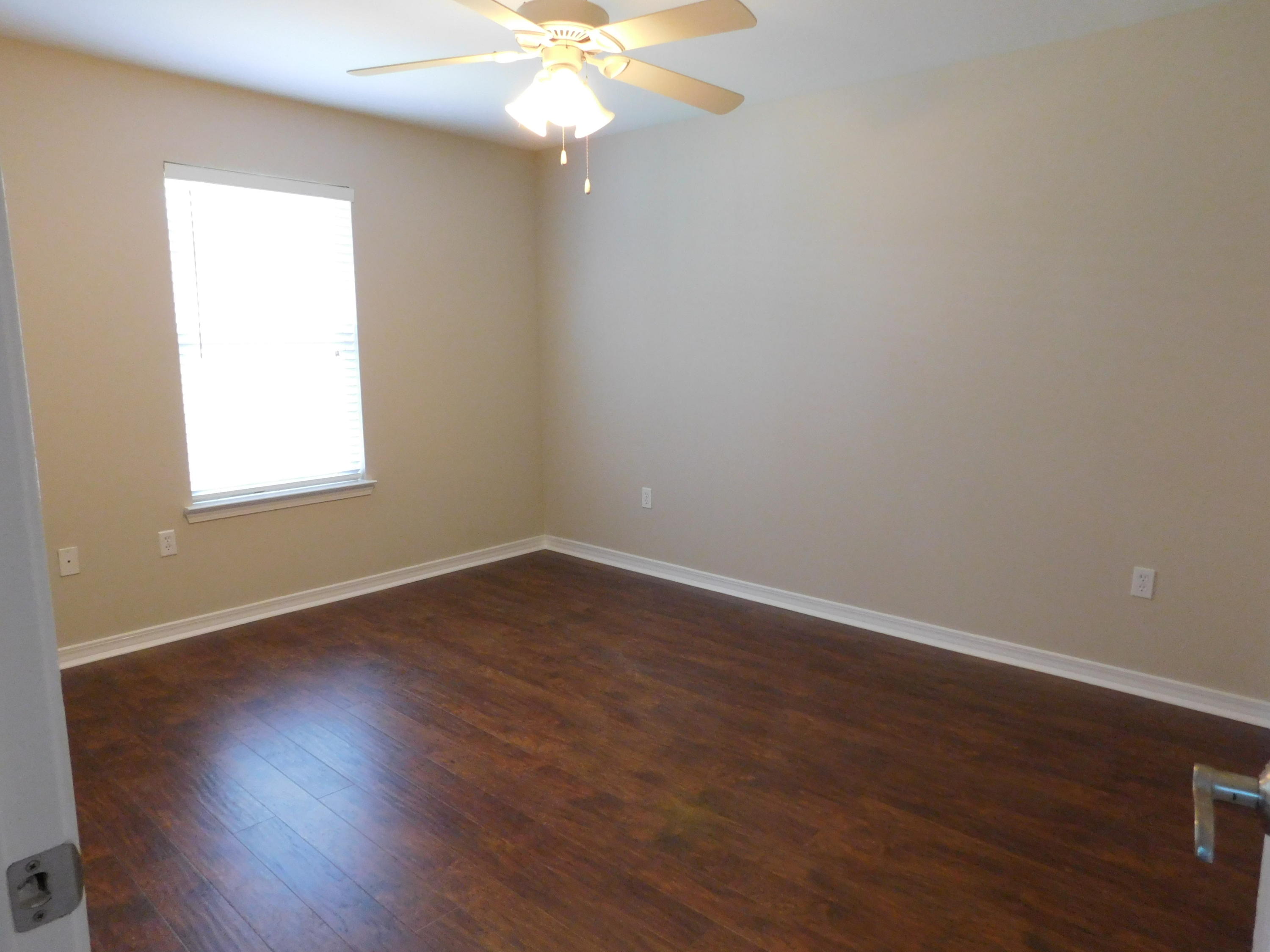 CEDAR LAKE - Residential