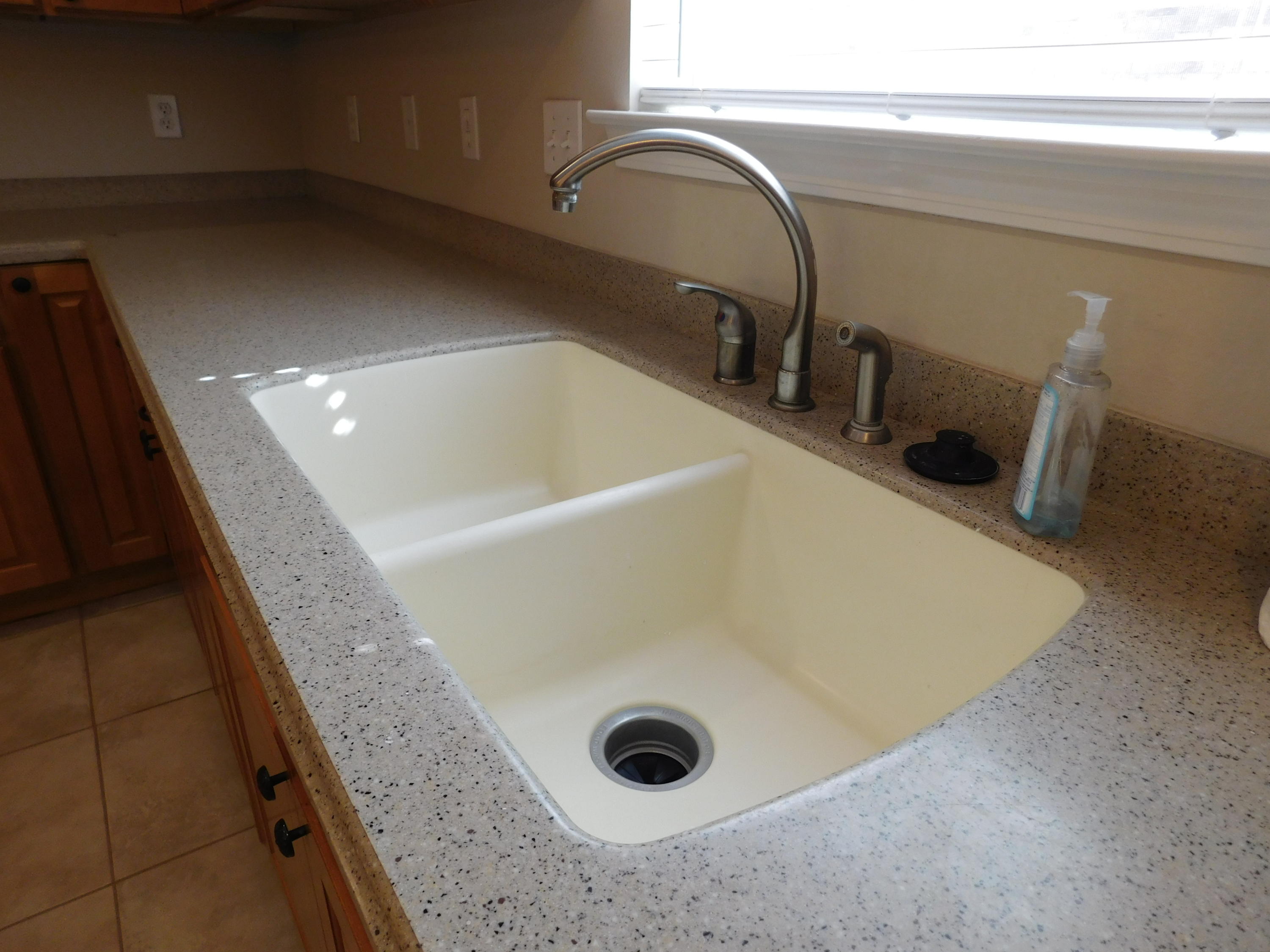 CEDAR LAKE - Residential