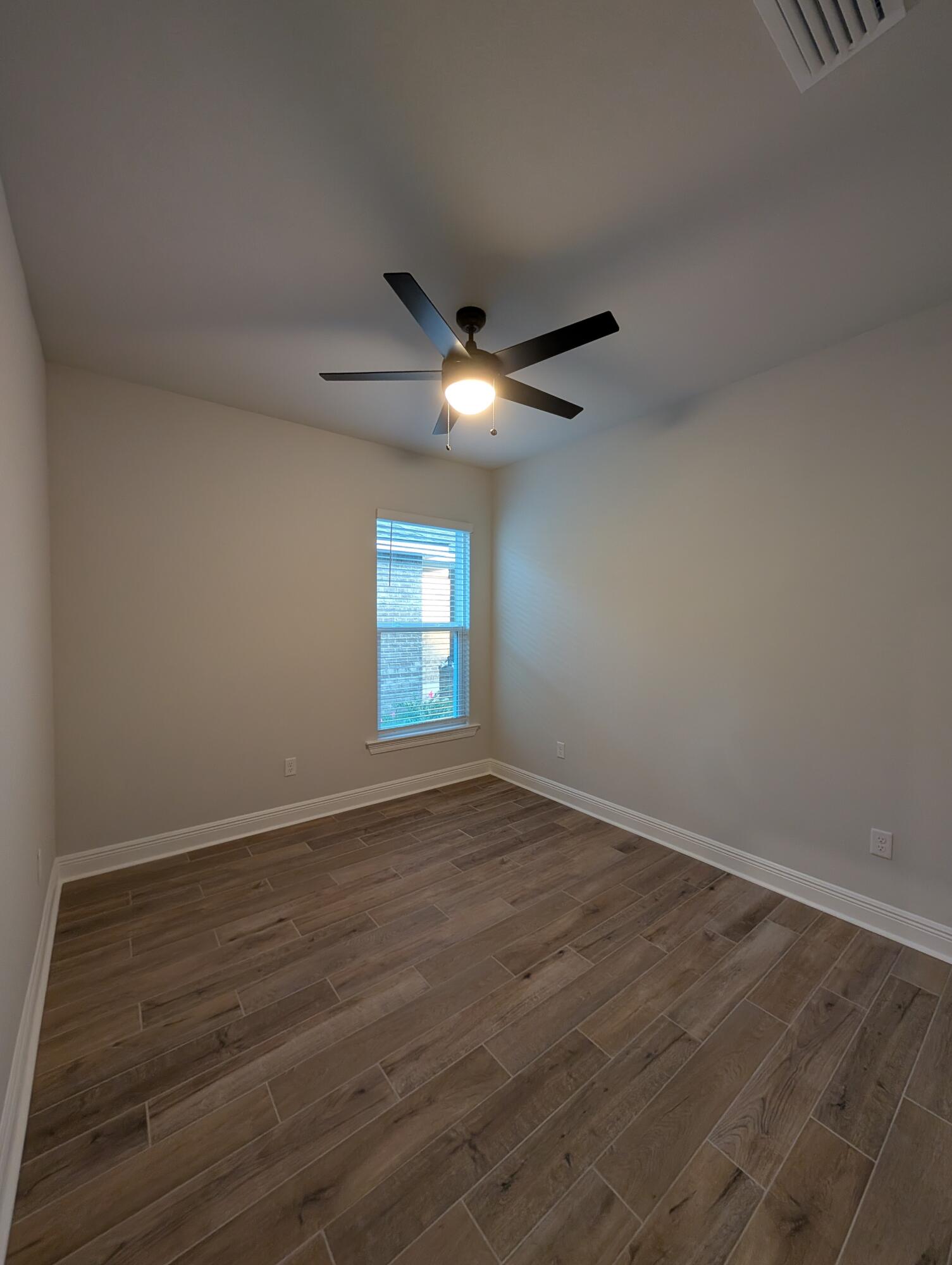 NATUREVIEW PH I - Residential Lease