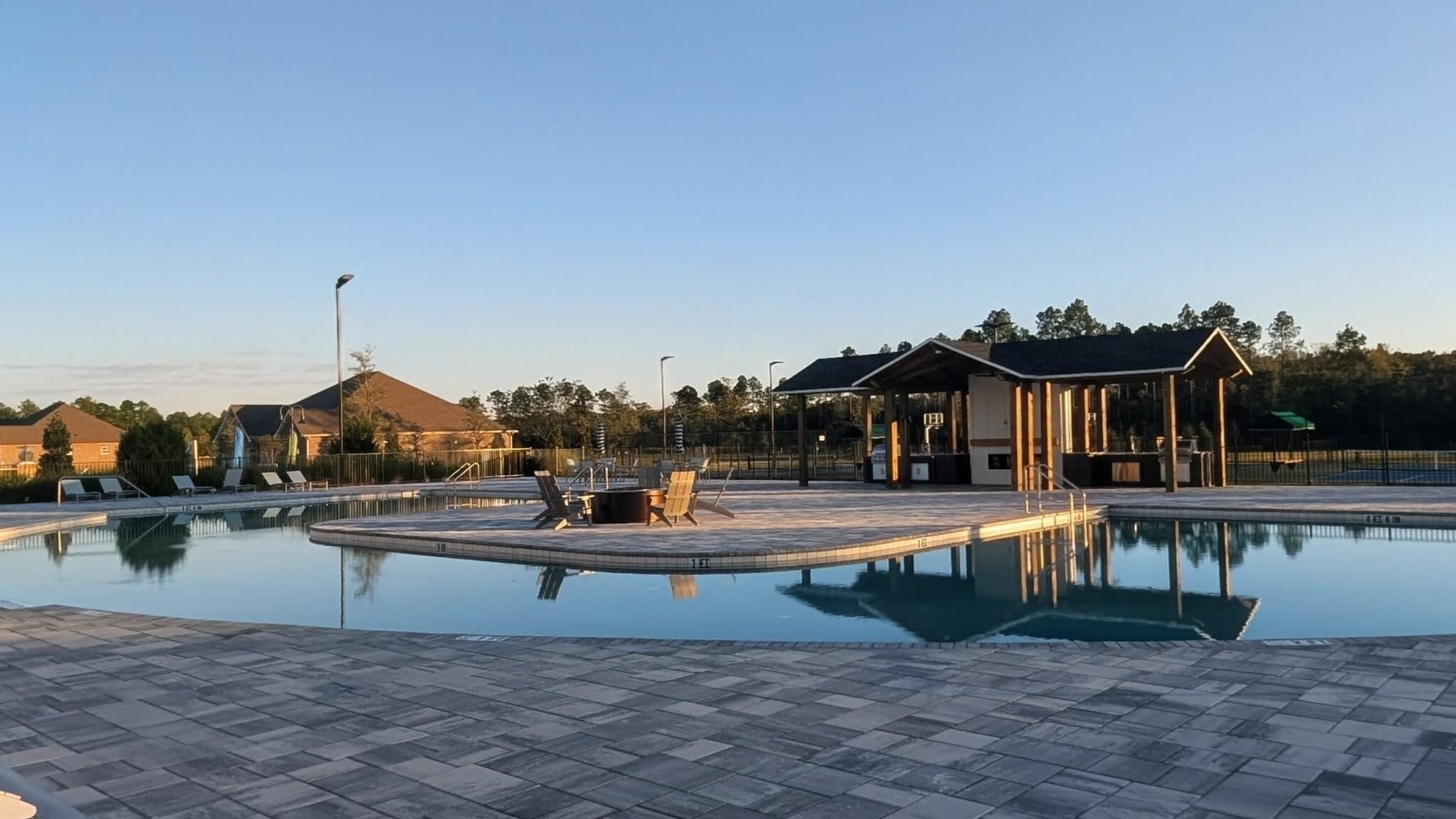 NATUREVIEW PH I - Residential Lease