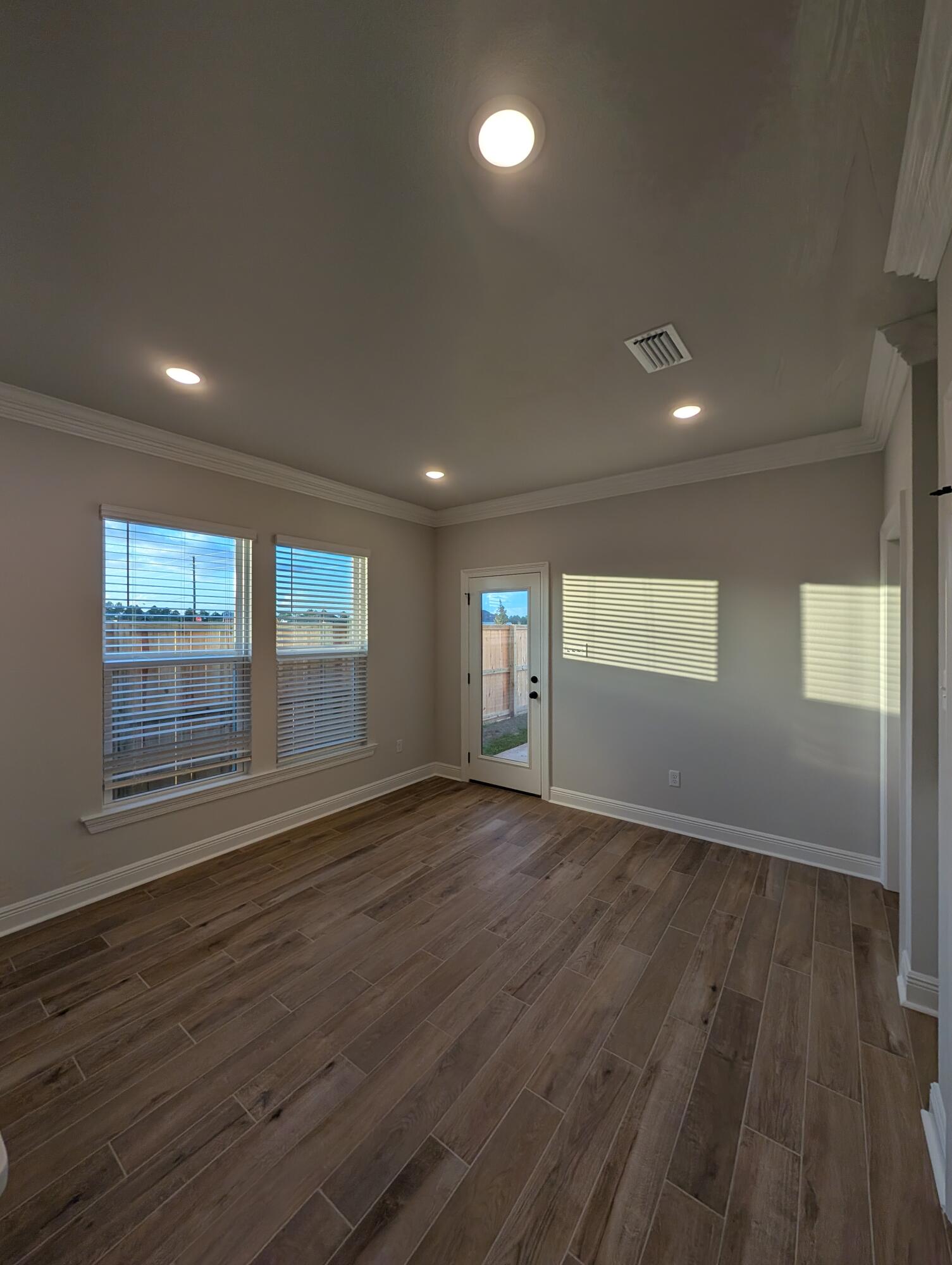 NATUREVIEW PH I - Residential Lease