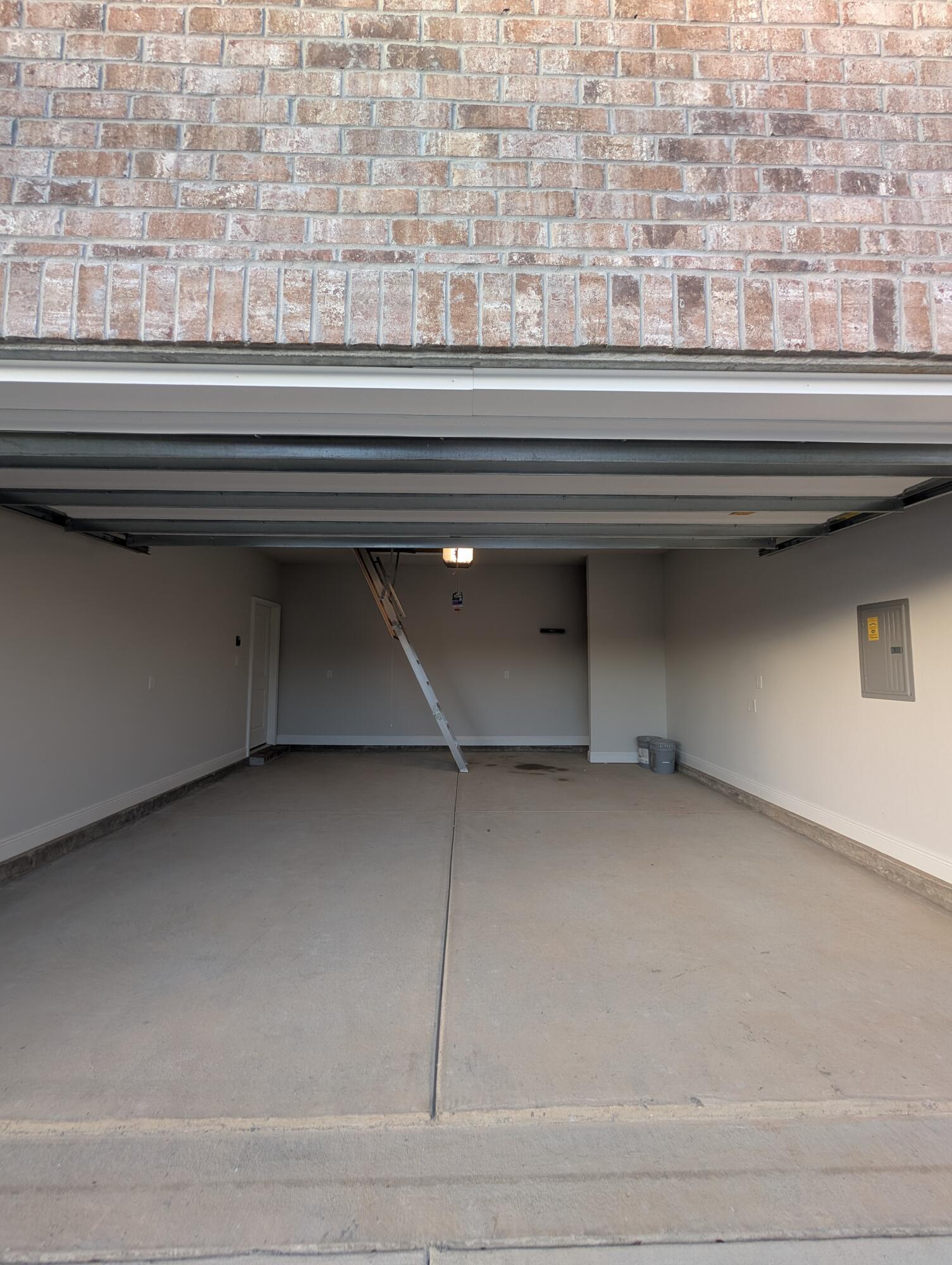 NATUREVIEW PH I - Residential Lease