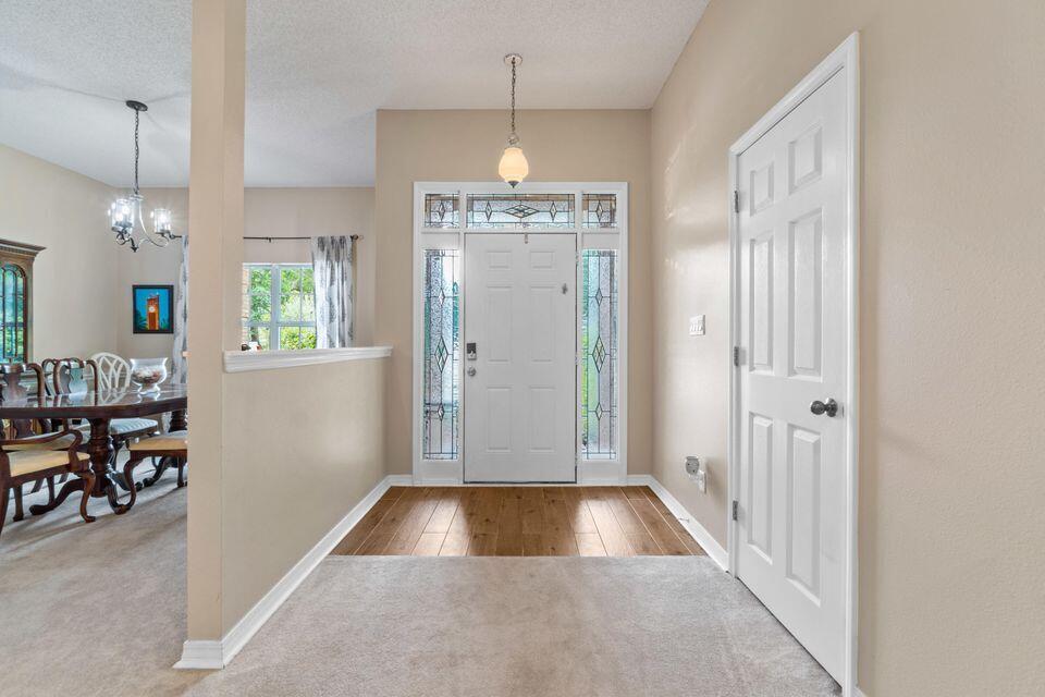 HAPPY HOLLOW - Residential