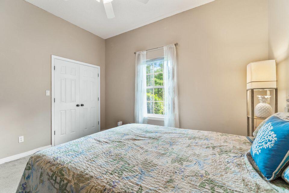 HAPPY HOLLOW - Residential