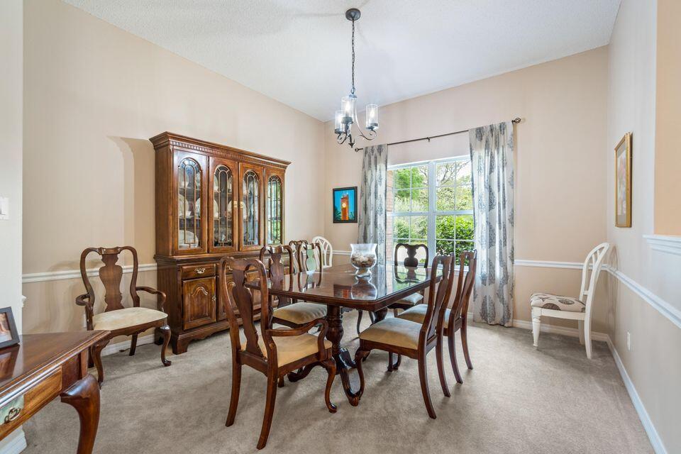 HAPPY HOLLOW - Residential