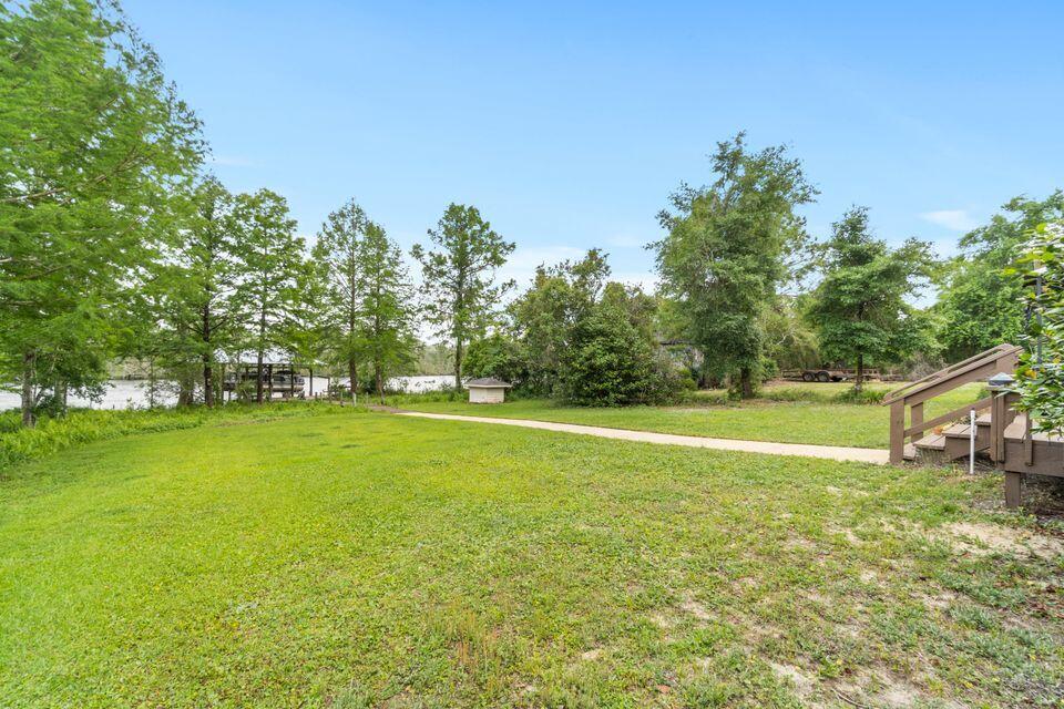 HAPPY HOLLOW - Residential